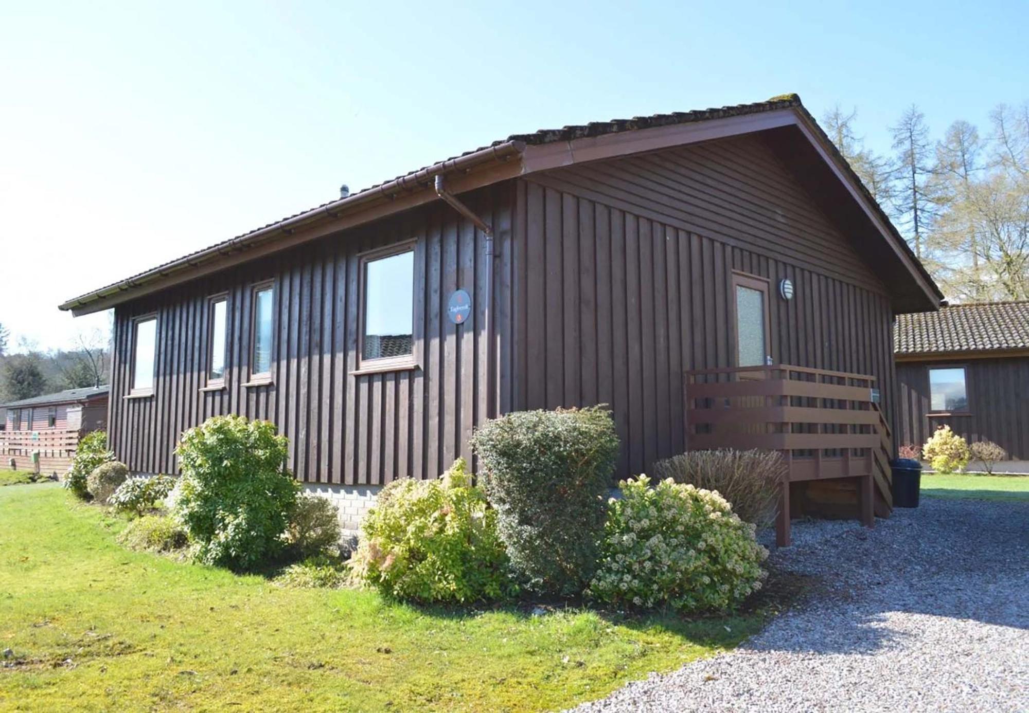 Pet Friendly Classic Hot Tub Lodge 3 Bedroom photo 3