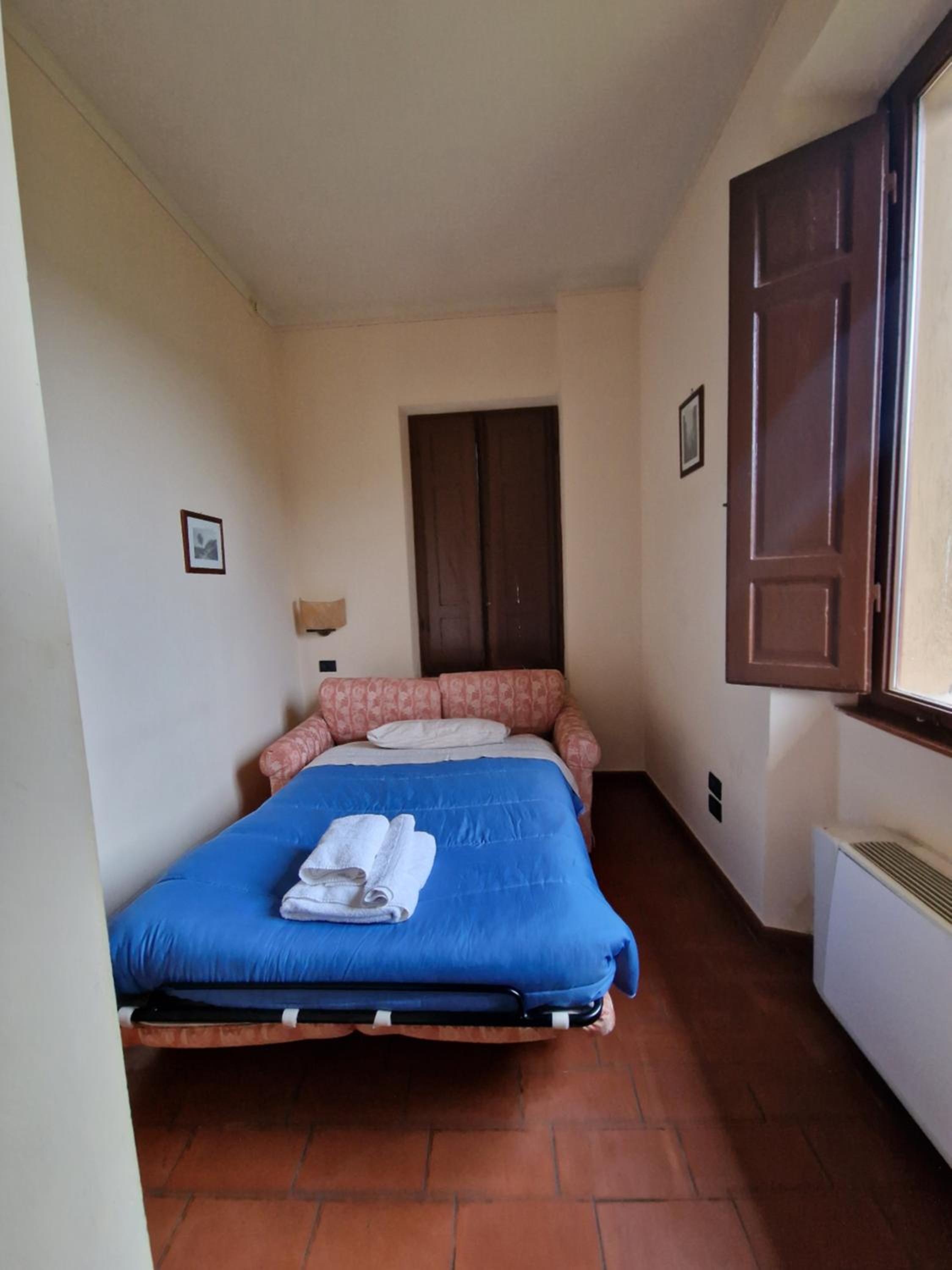 Triple Room - Photo 18
