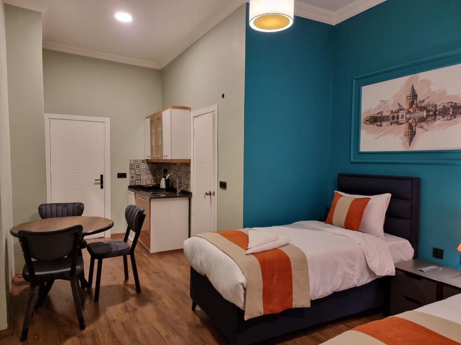 Deluxe Triple Room photo 3