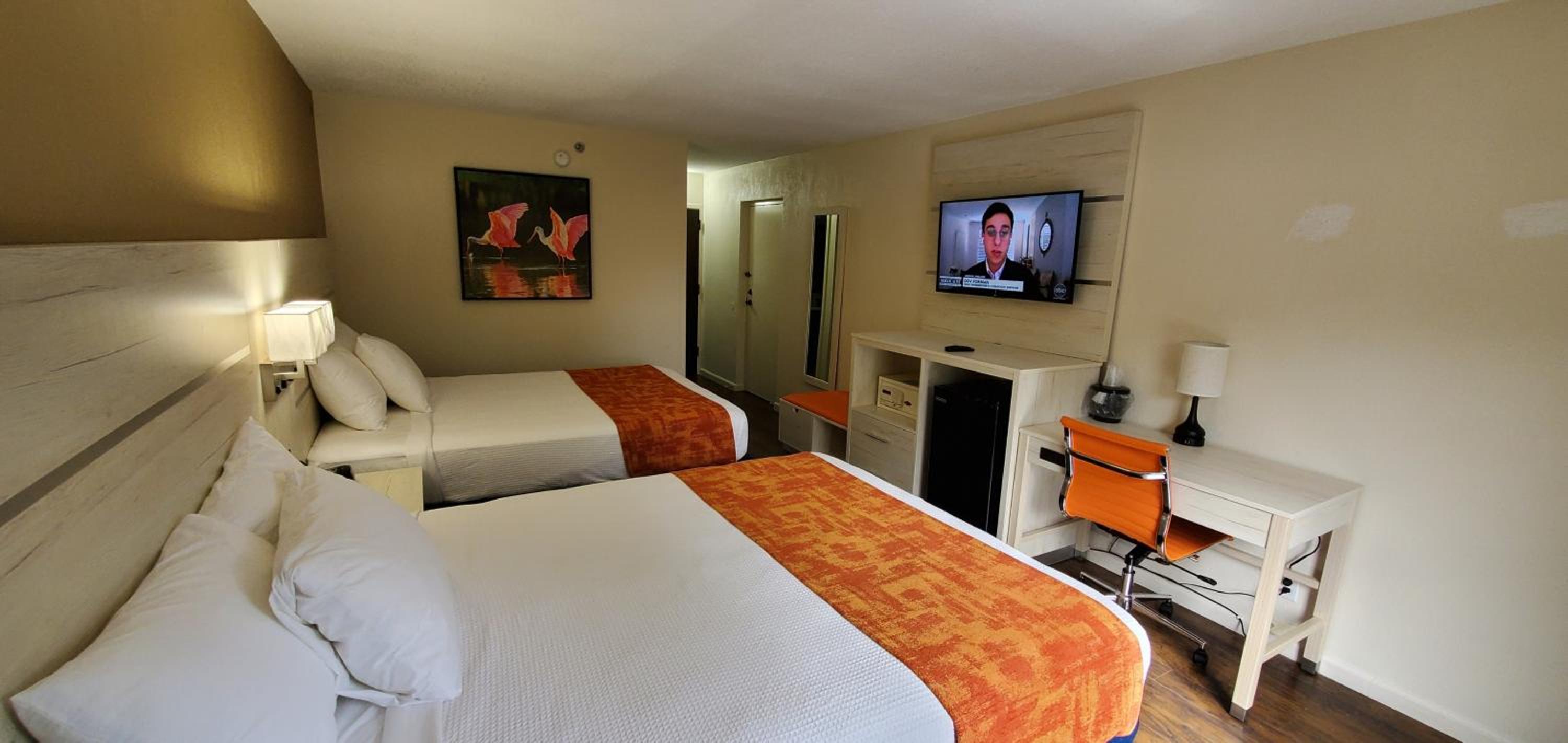 Two Queen Bed Interior Hall - 2nd/3rd Floor photo 2