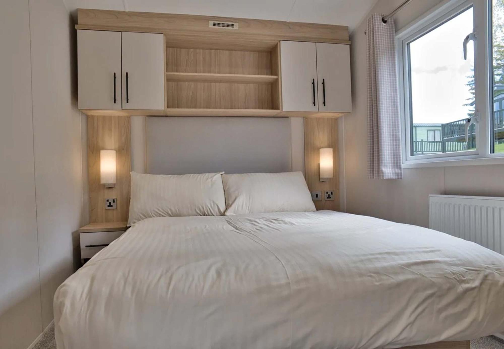 Silver 3 Bedroom Holiday Caravan - No Pets photo 1