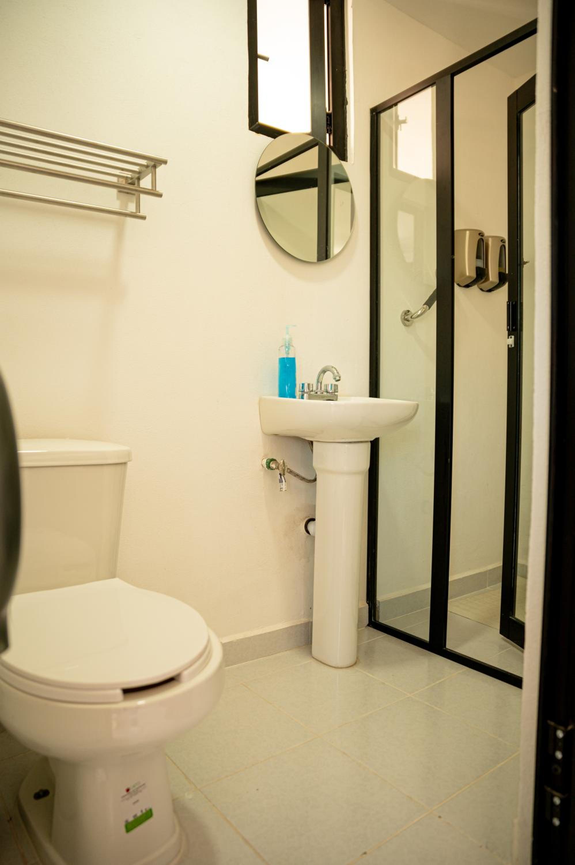 Superior Bungalow - Photo 9