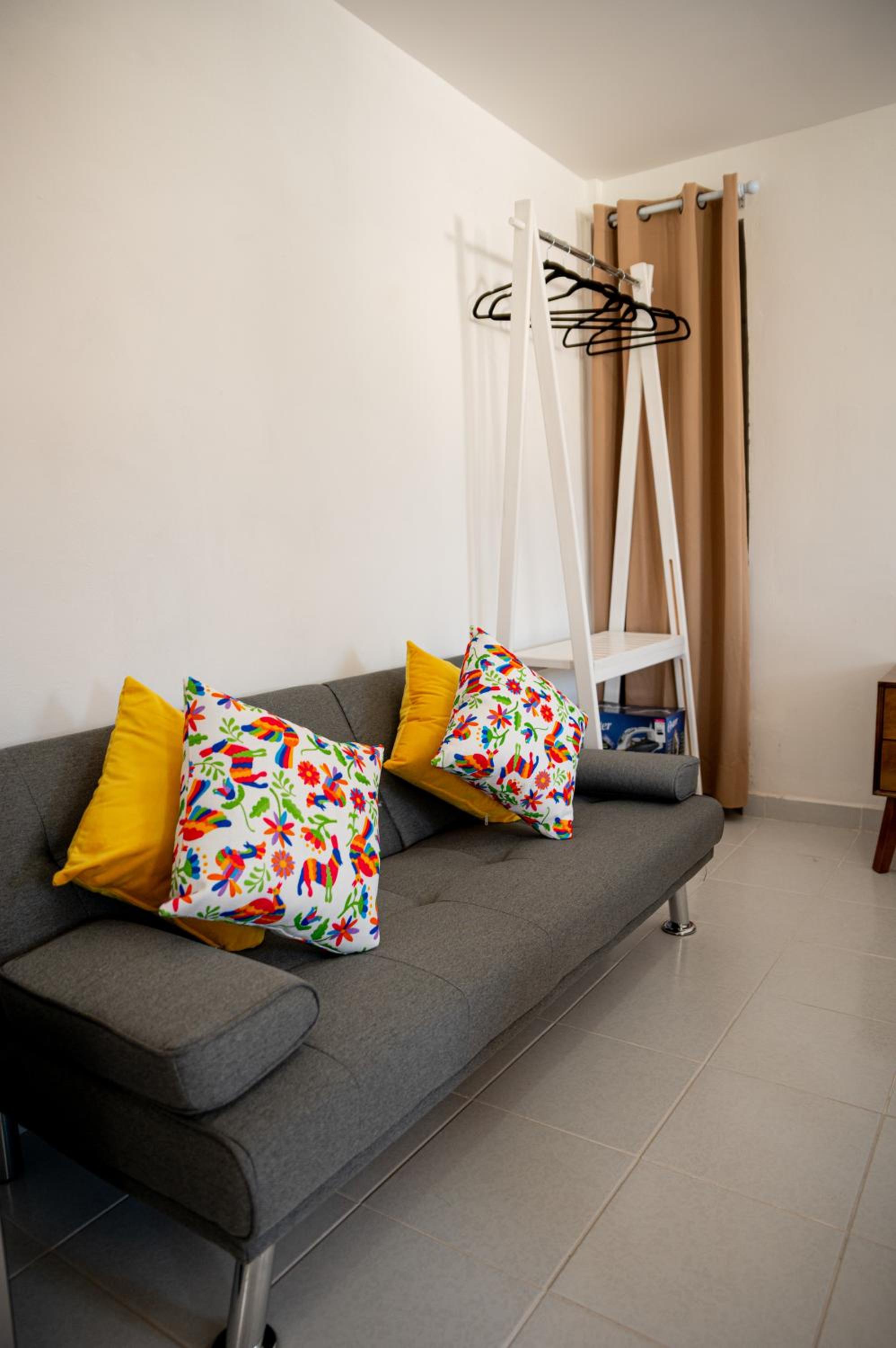 Superior Bungalow - Photo 2