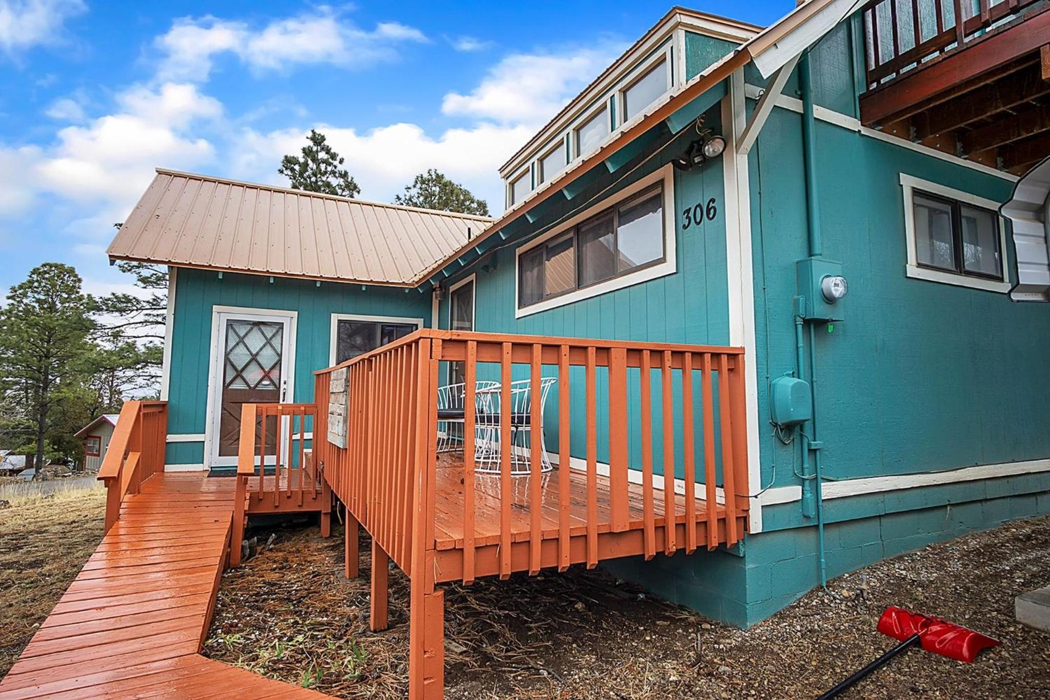 Four-Bedroom Vacation Home photo 2