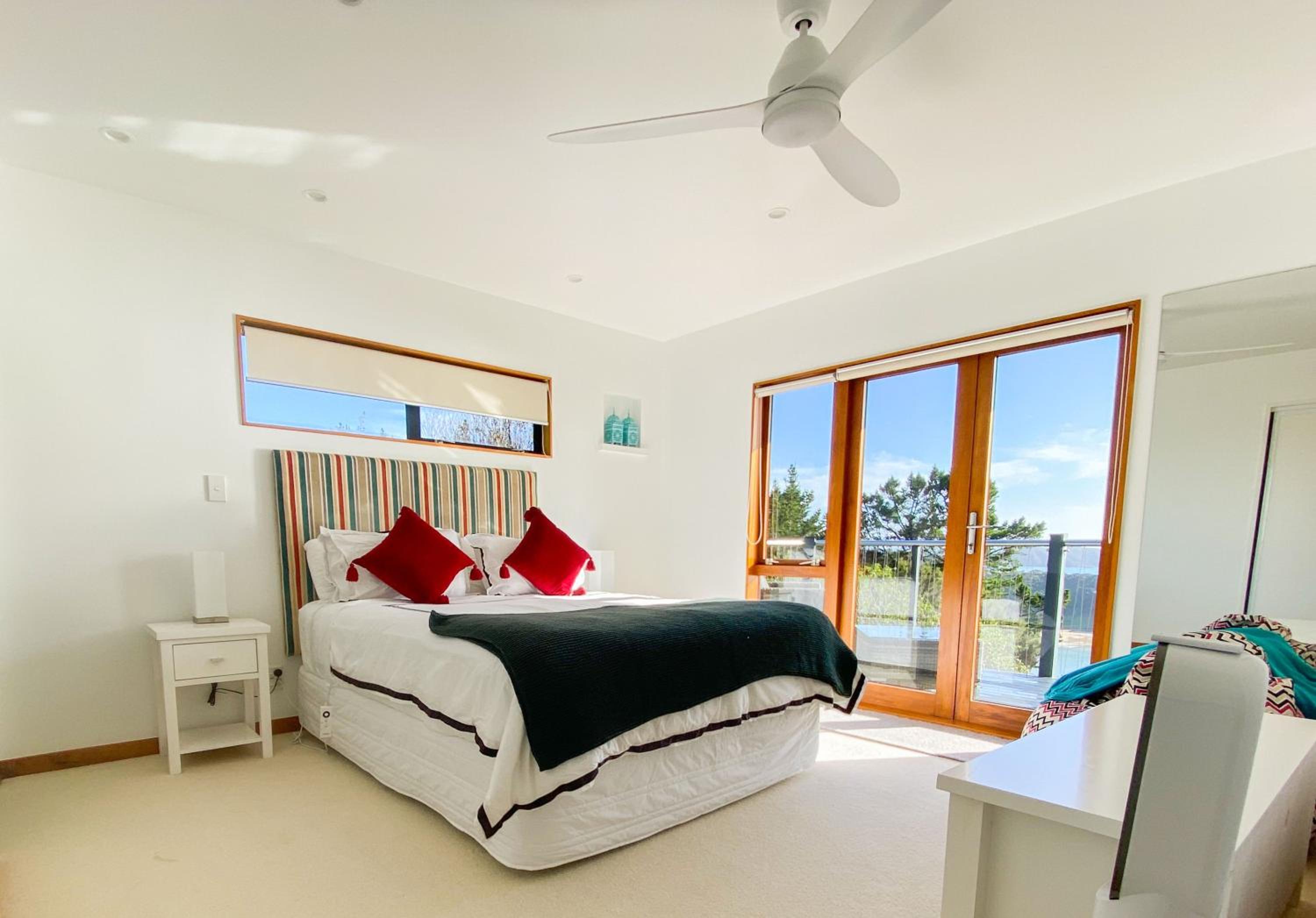 Four-Bedroom House photo 1