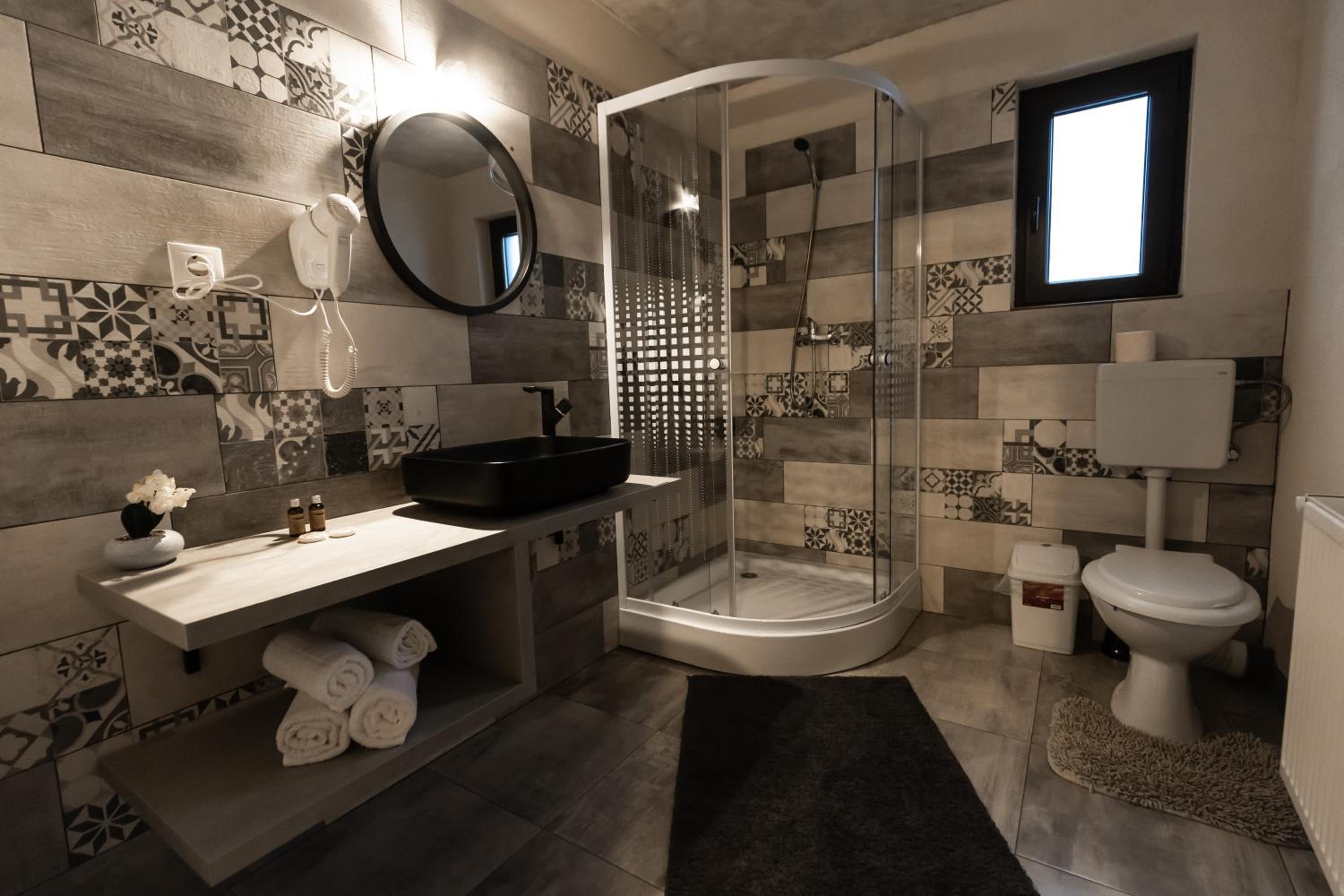 Double Room - Photo 3
