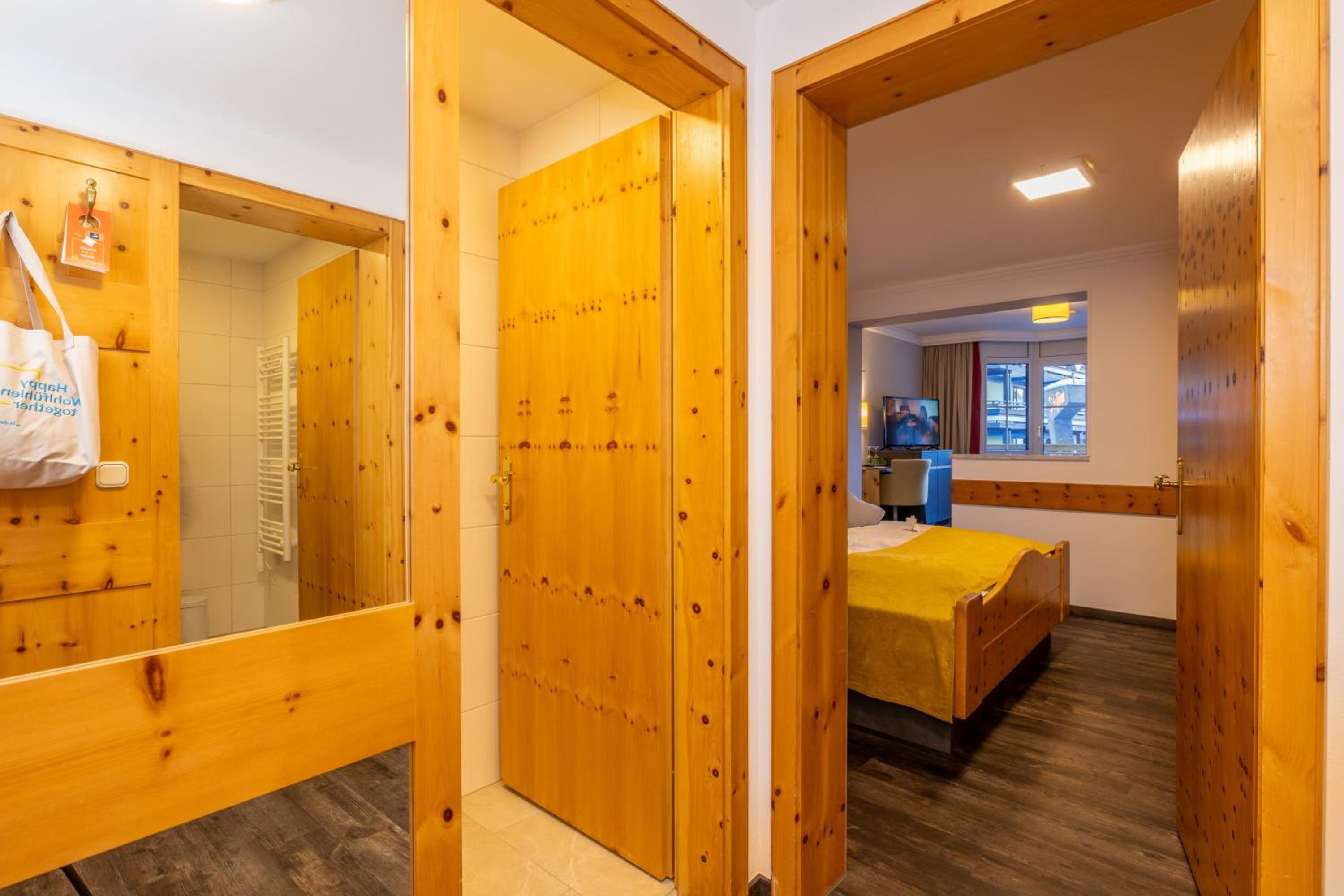 Deluxe Triple Room - Photo 4
