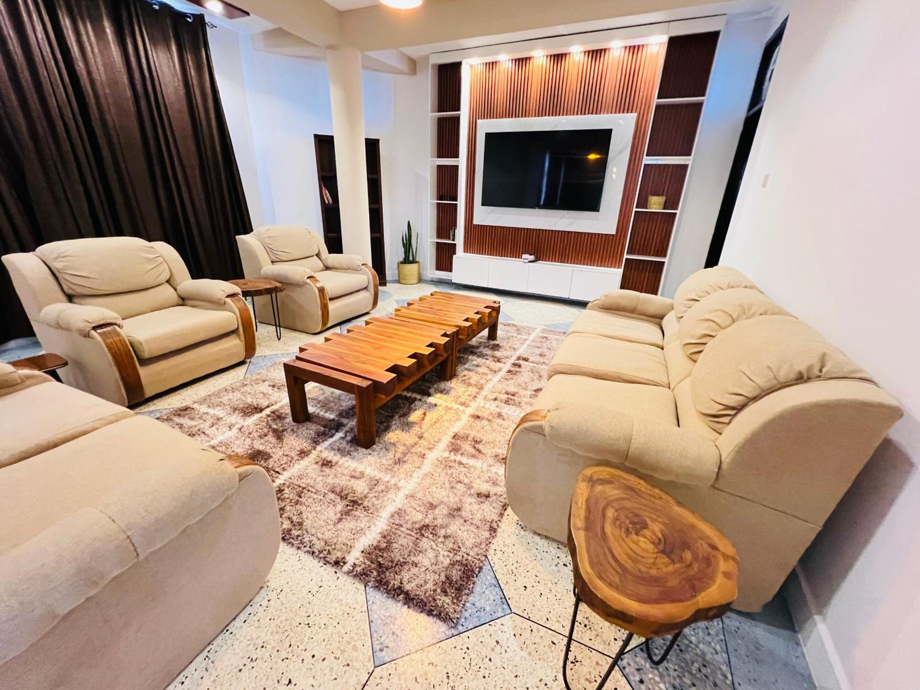 Apartment photo 1