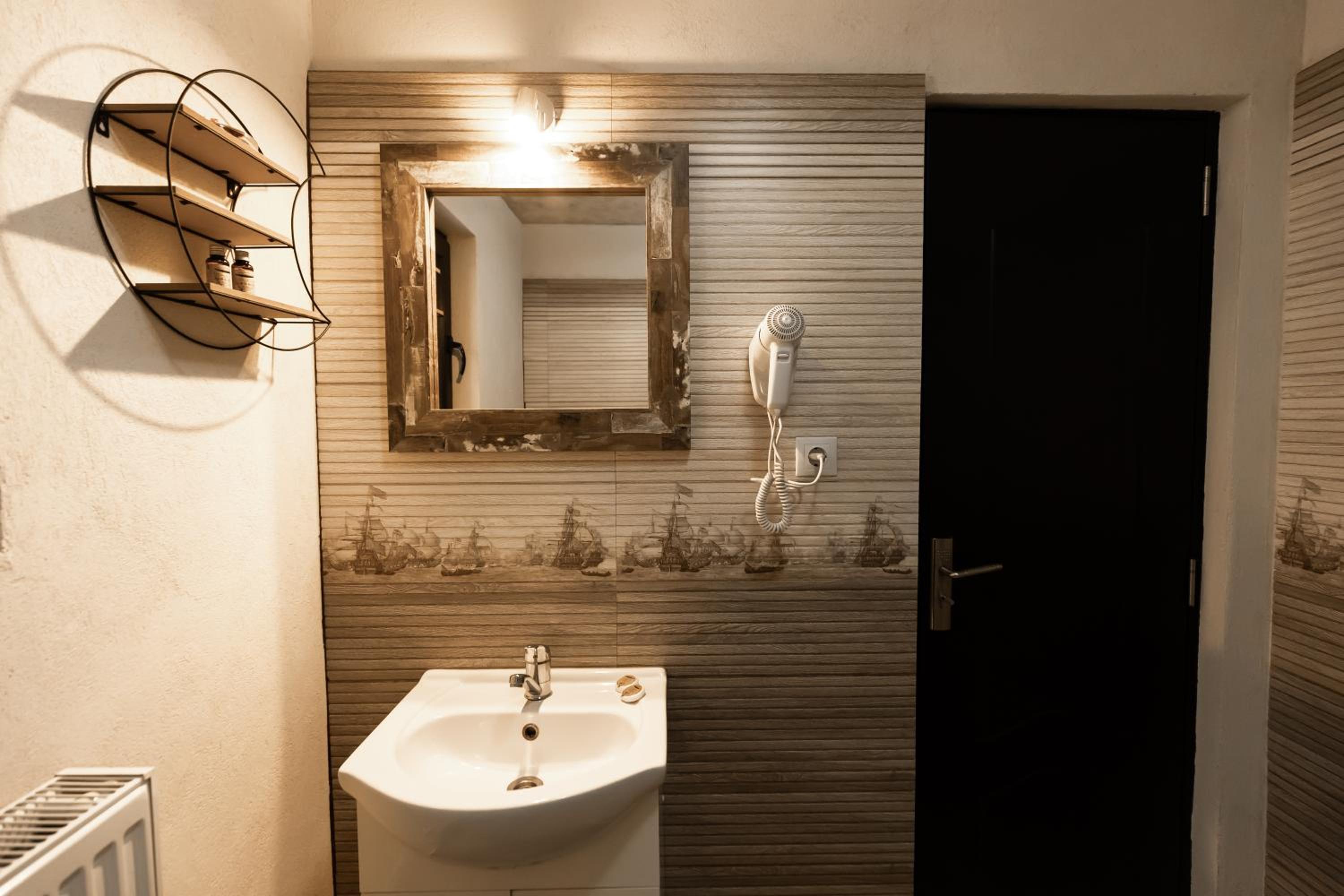 Triple Room - Photo 3