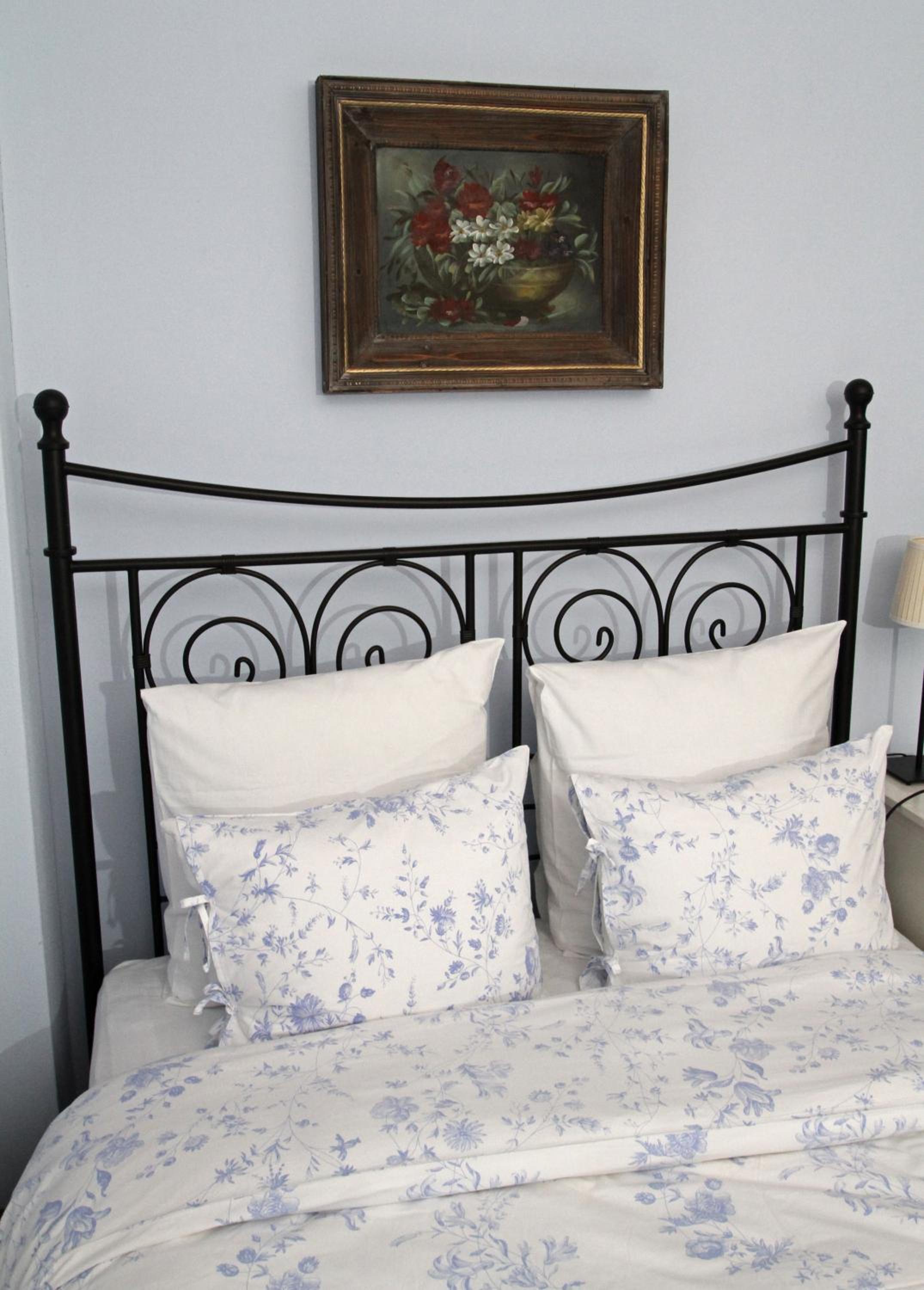 Twin Room - Photo 3