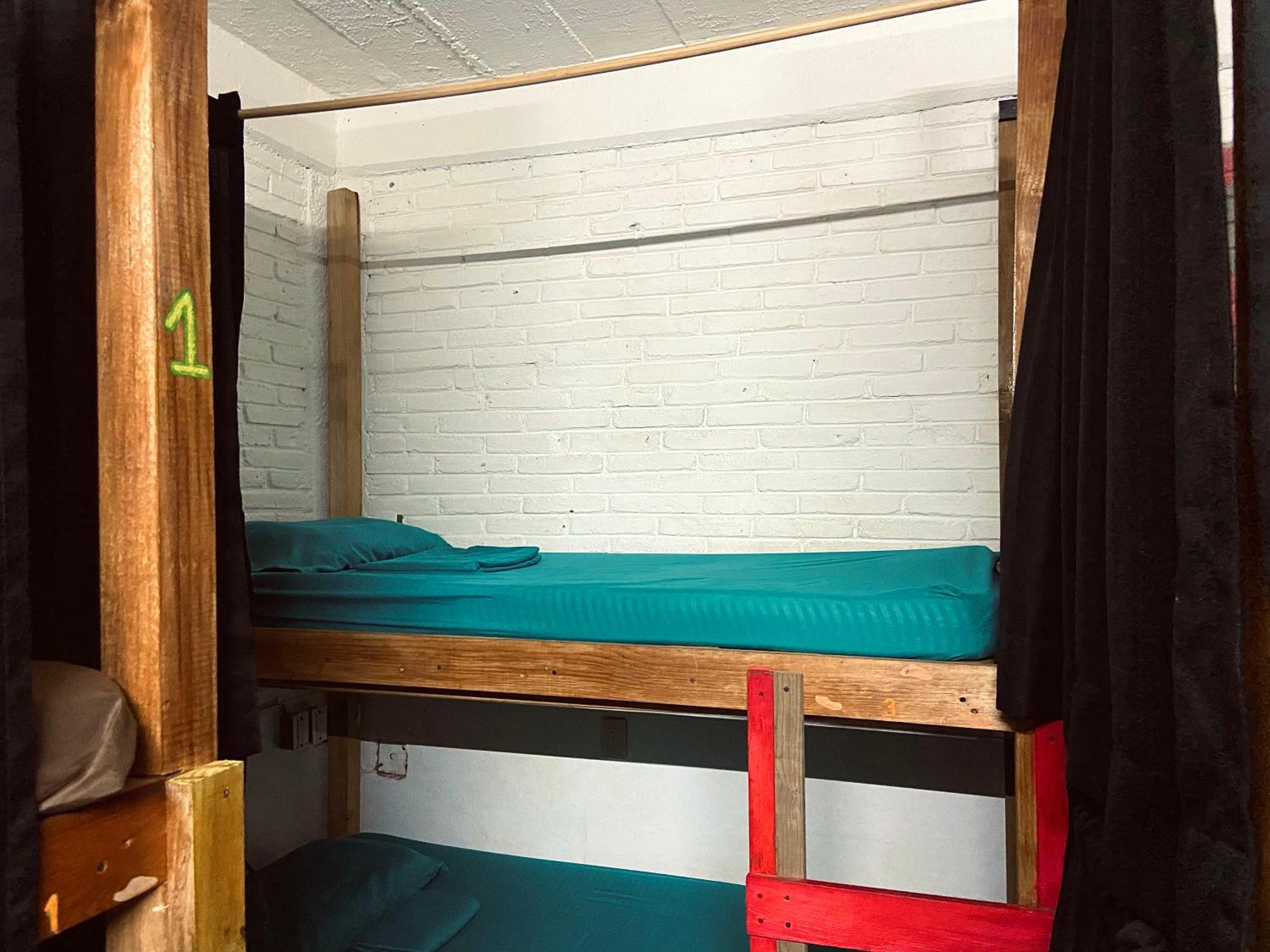 Single Bed in 10-Bed Dormitory Room photo 1