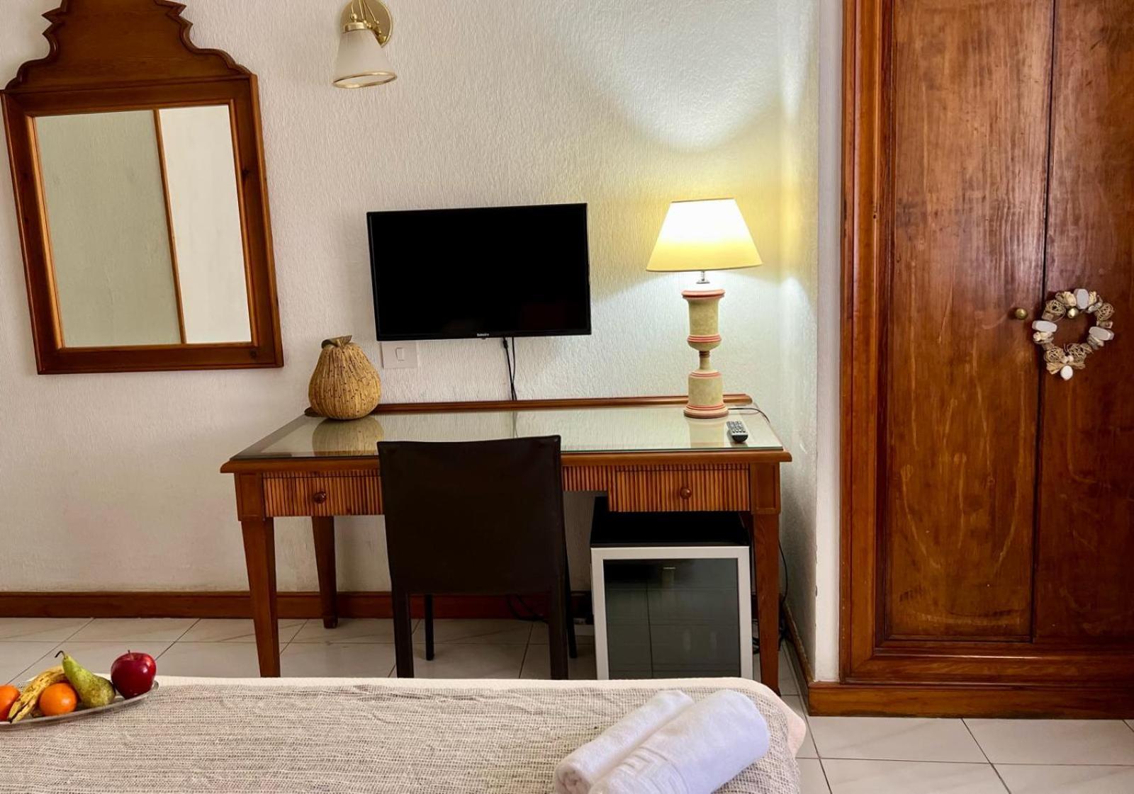 Double Room - Photo 8