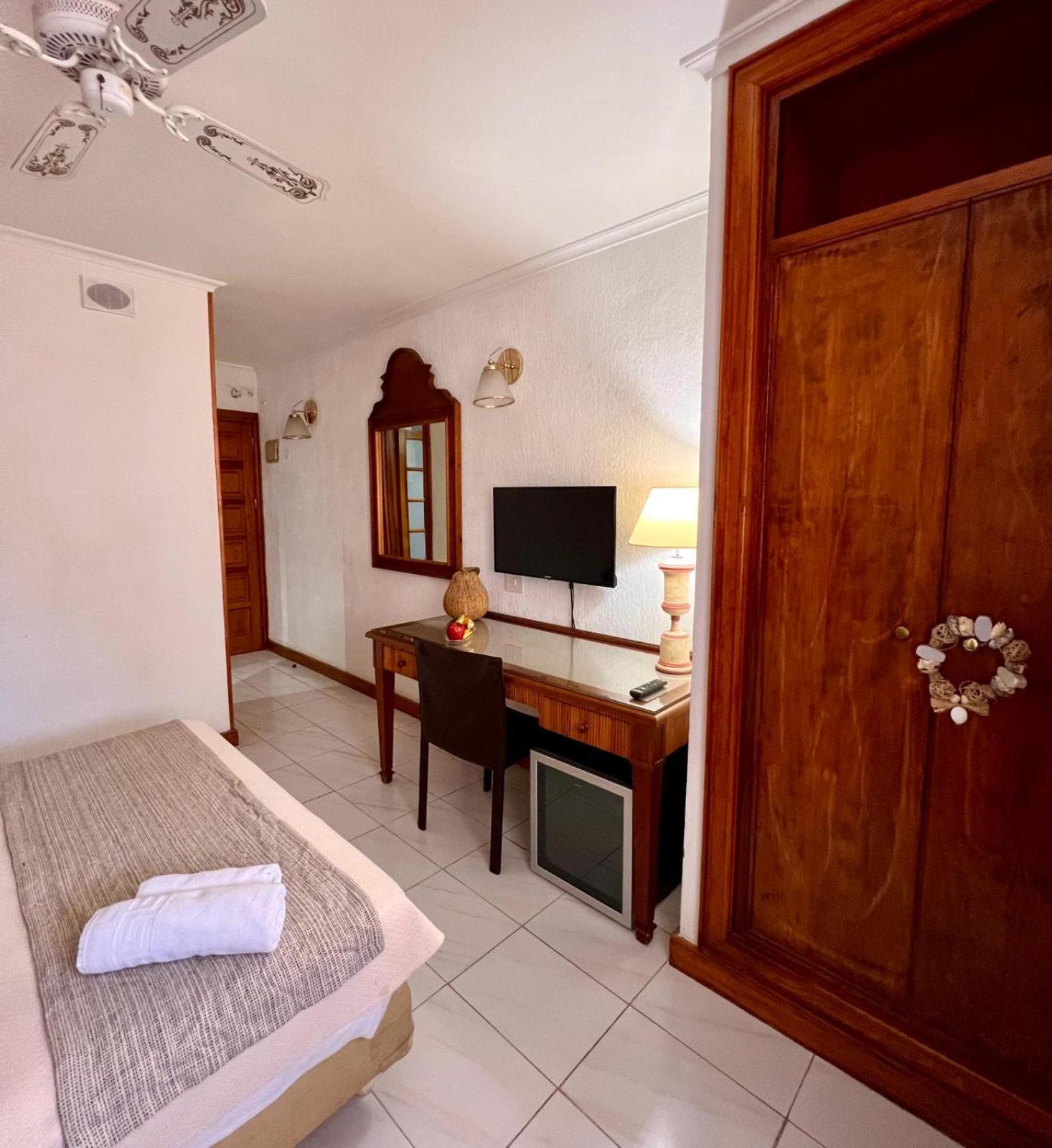 Double Room - Photo 10