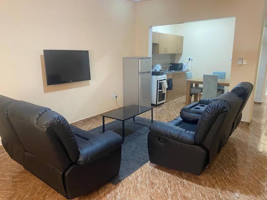 Three-Bedroom House photo 1