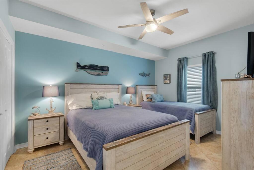 Three-Bedroom Apartment photo 2