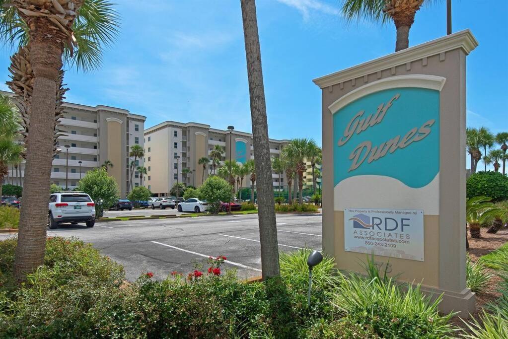 Three-Bedroom Apartment photo 3