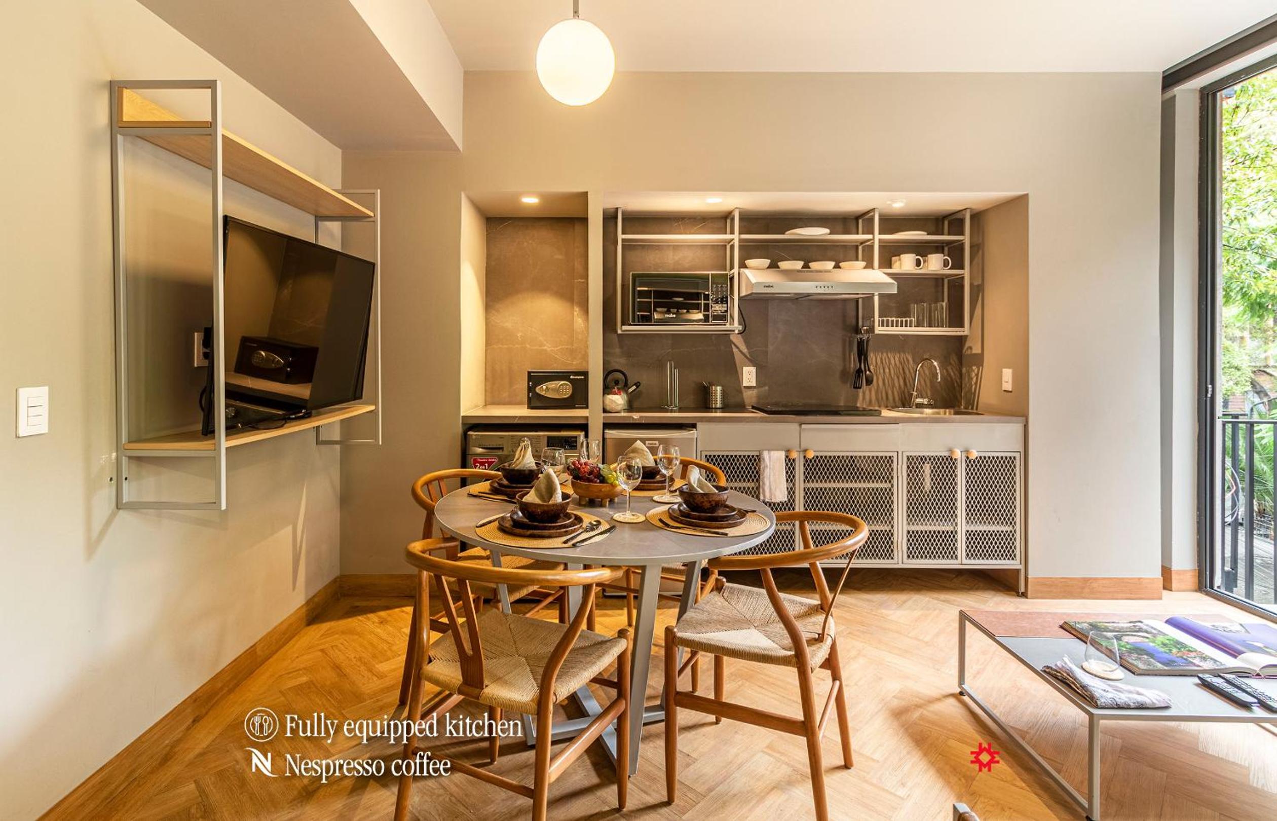 One-Bedroom Apartment with Balcony and City View - Photo 12