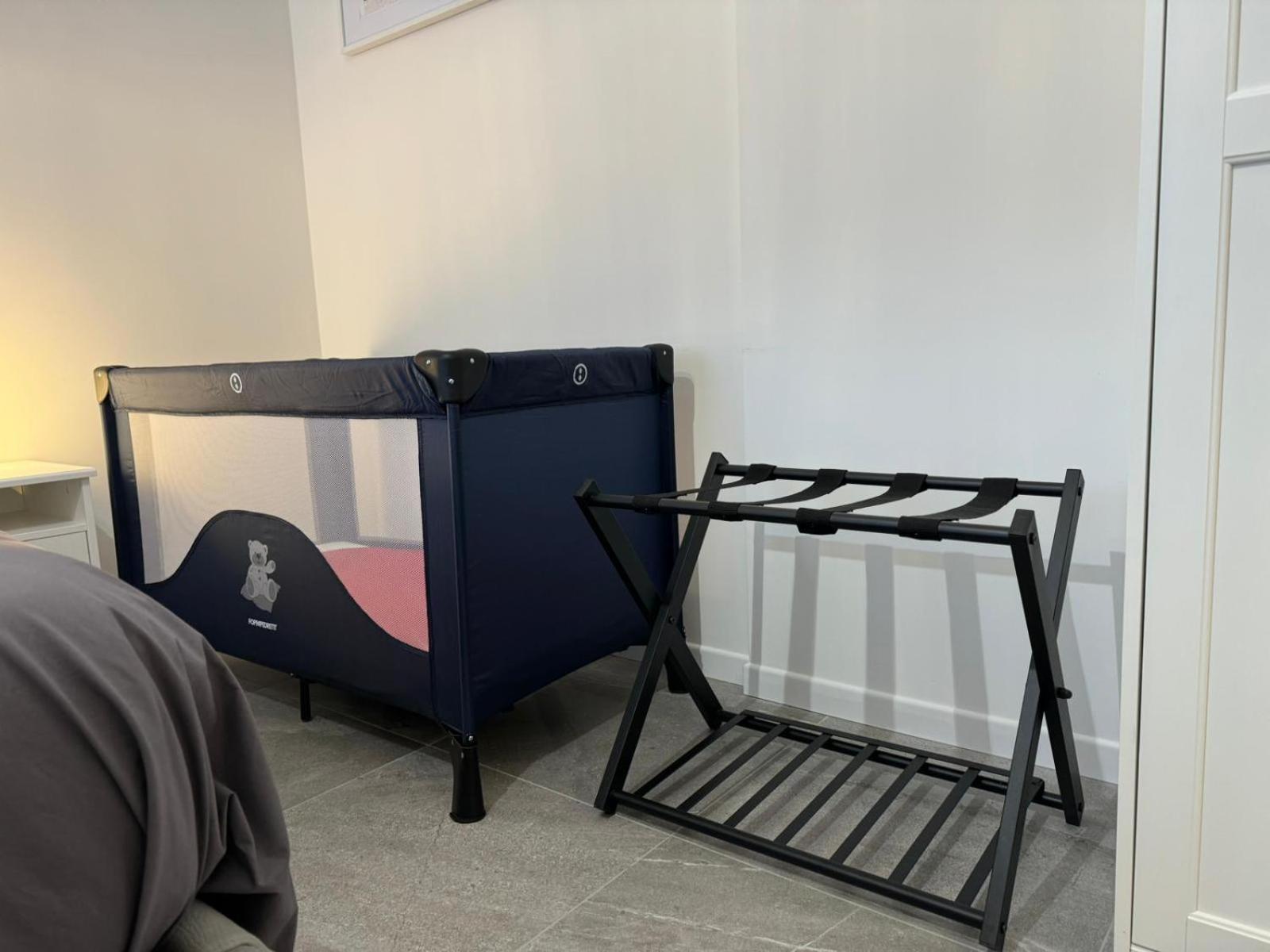One-Bedroom Apartment - Photo 6