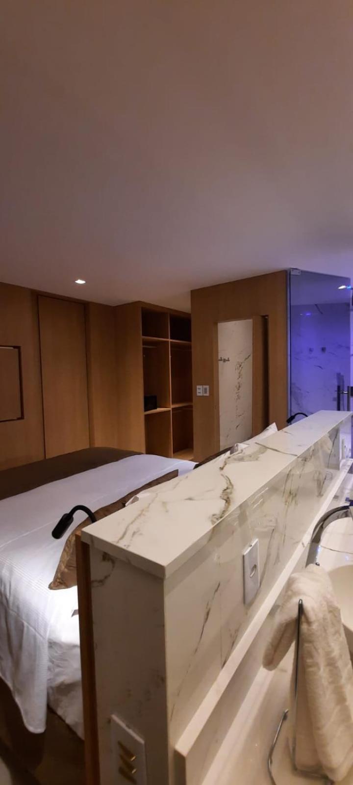 Deluxe Suite with Sea View photo 3