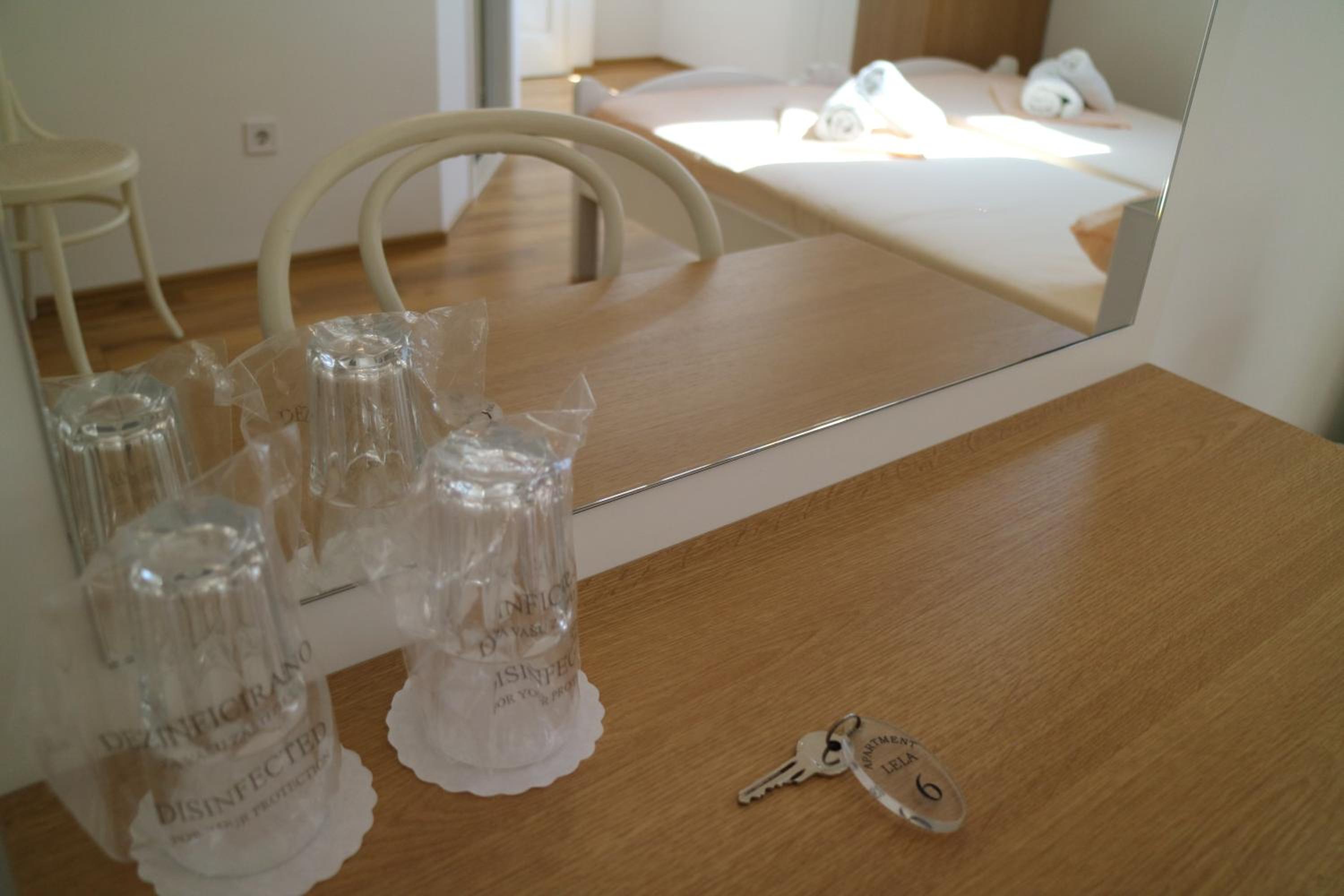 Deluxe Double or Twin Room - Photo 9