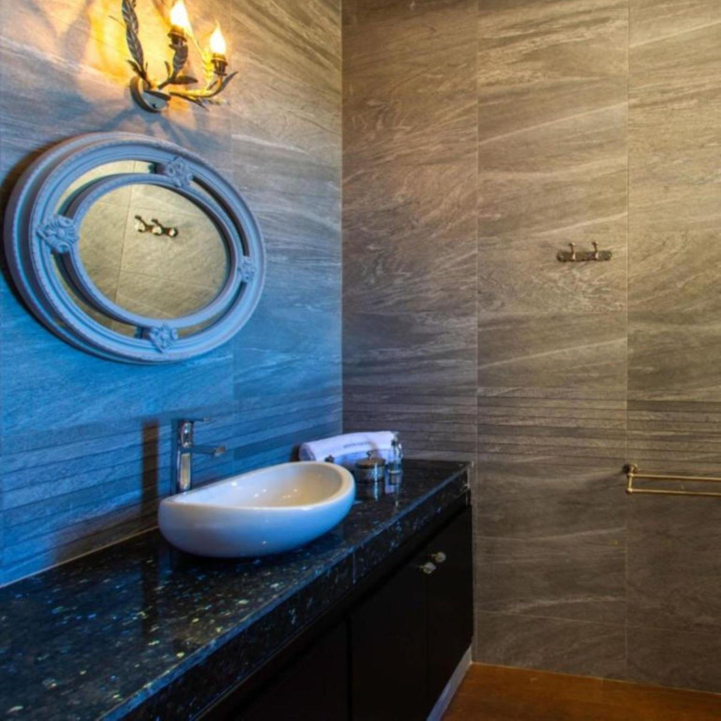 Junior Suite with Terrace - Photo 20