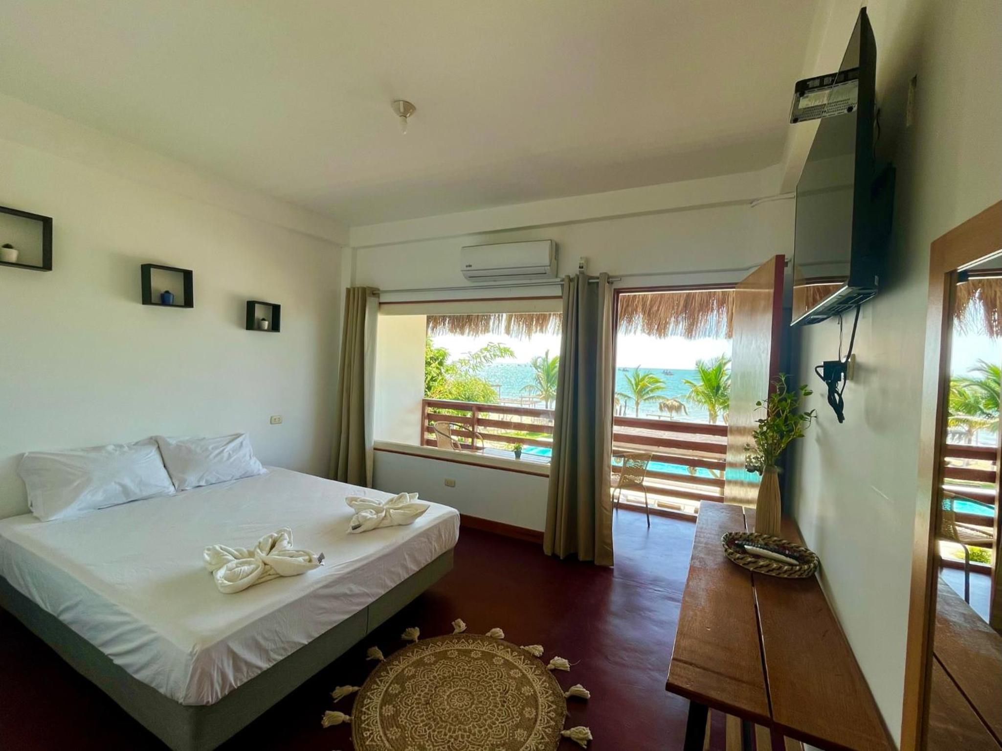 Double Room With Balcony And Sea View photo 1