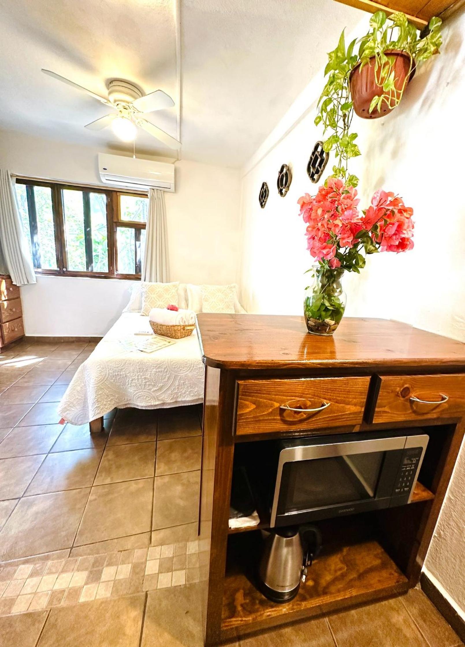 Studio with Garden View - Photo 15
