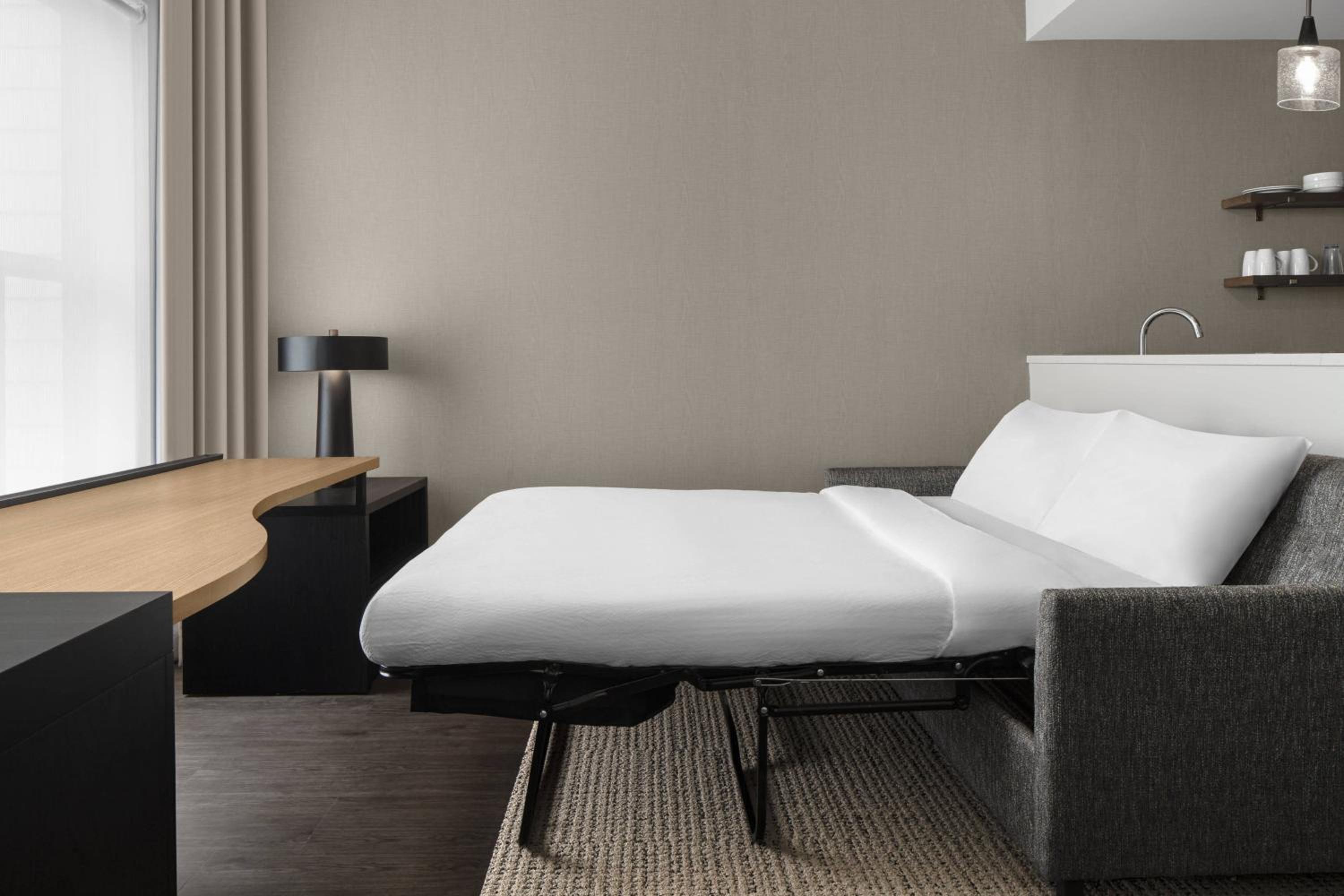 King Studio Suite with Sofa Bed - Photo 5