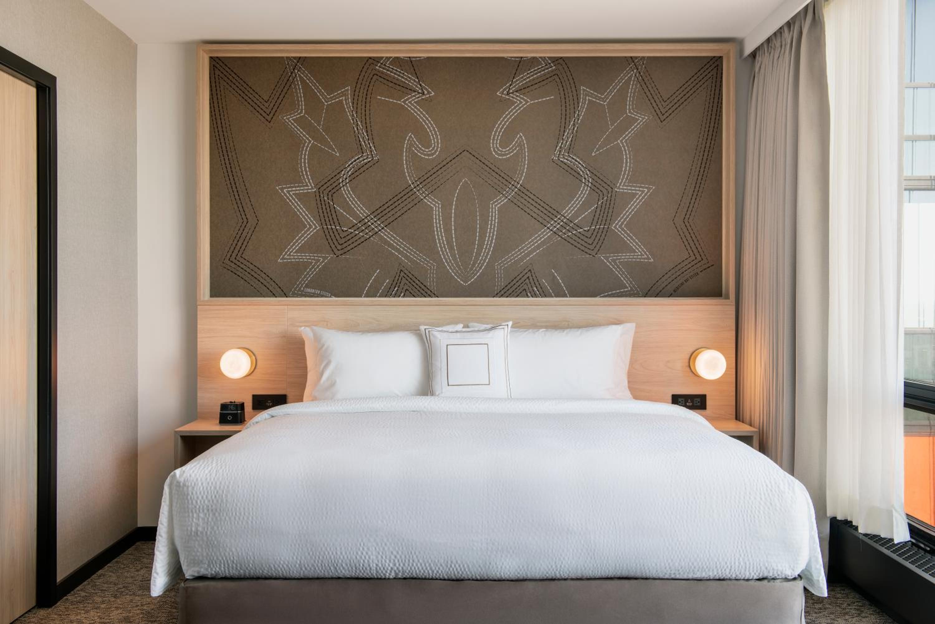 1 Bedroom Suite, 1 King, Sofa bed