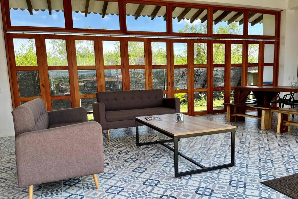 Villa photo 1