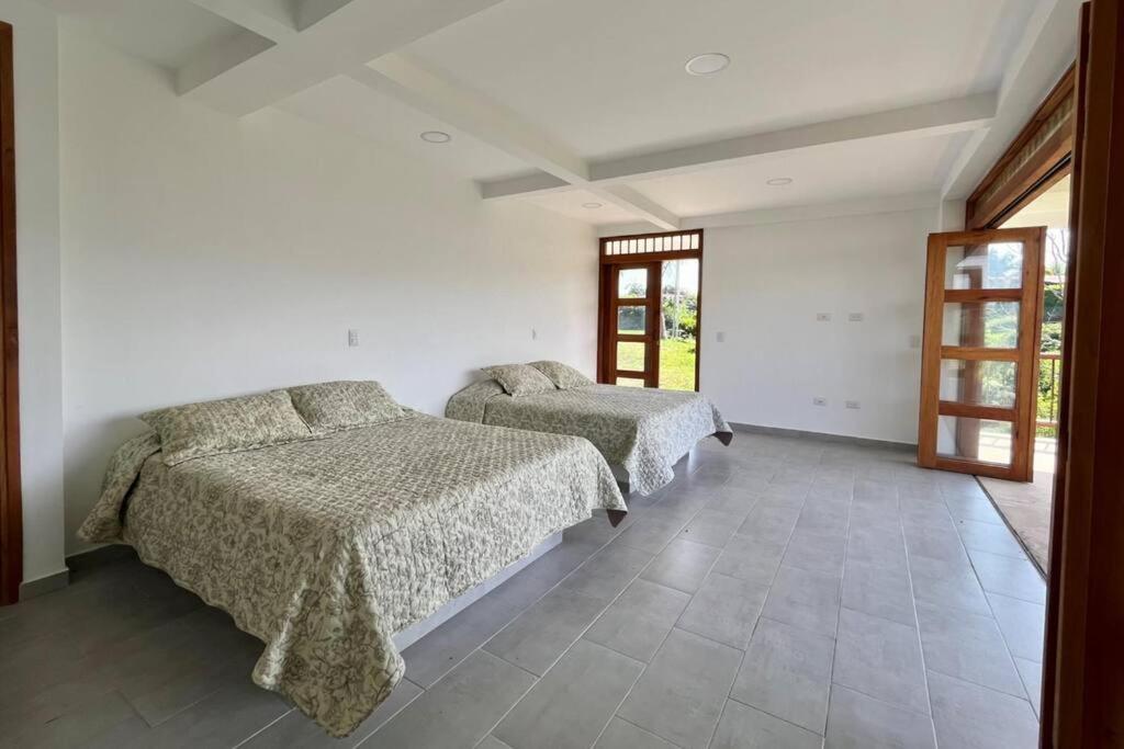 Villa photo 2