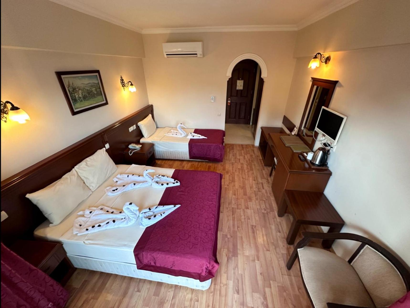 Double Room with Balcony, photo 7