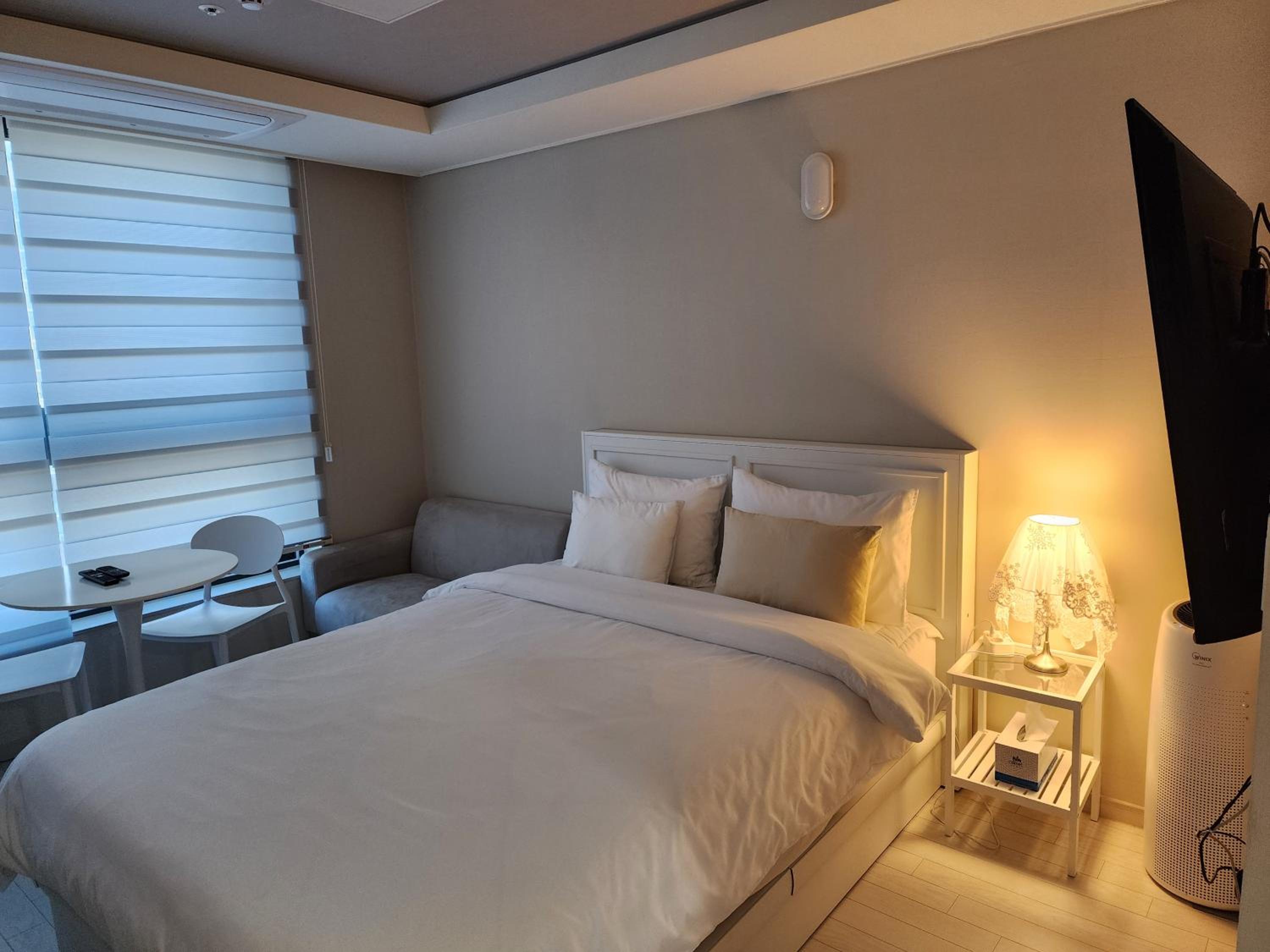 Studio Apartment - D