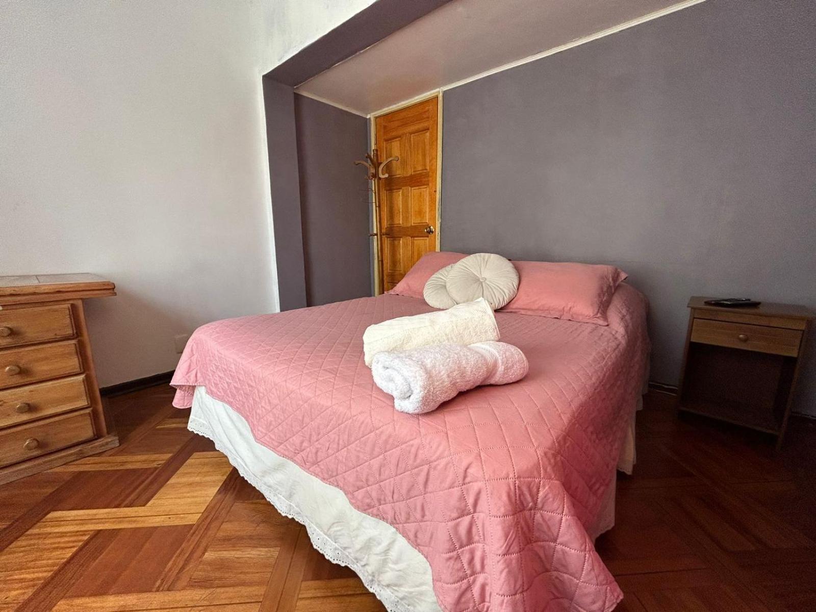 Double Room with Shared Bathroom photo 1