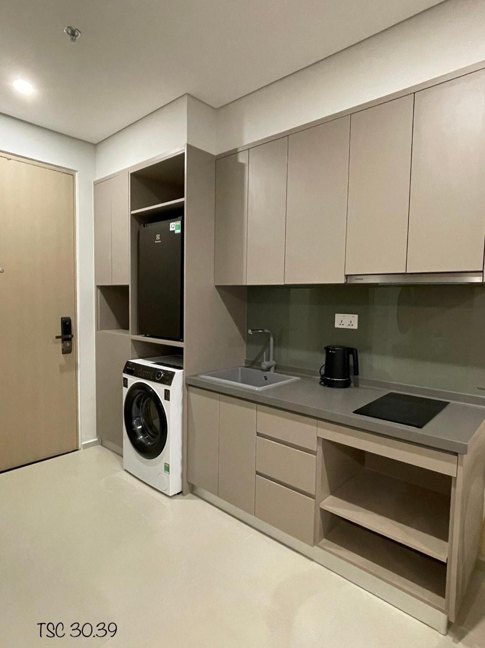 One-Bedroom Apartment - Photo 10