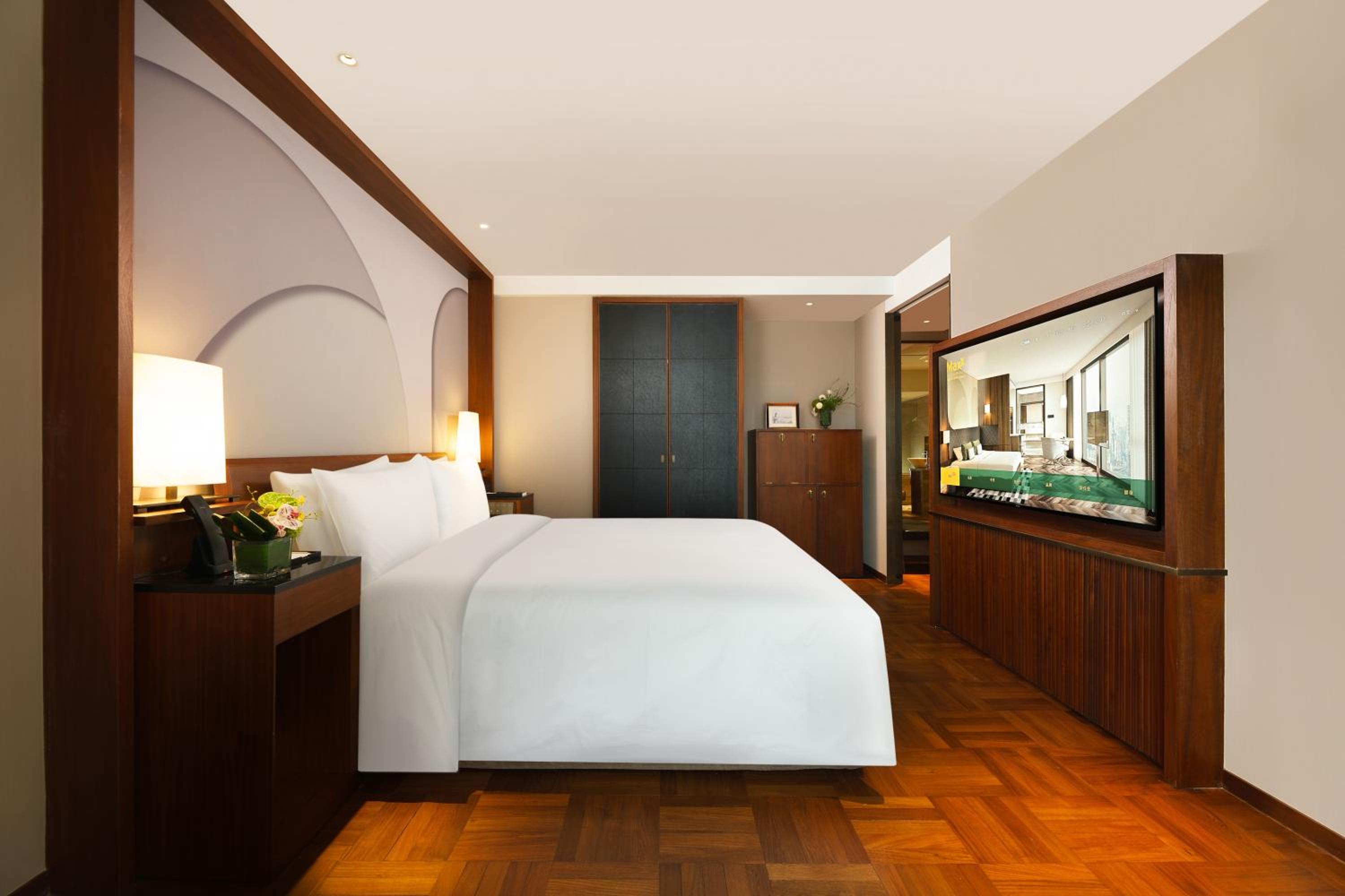 Bund Suite with River View photo 1