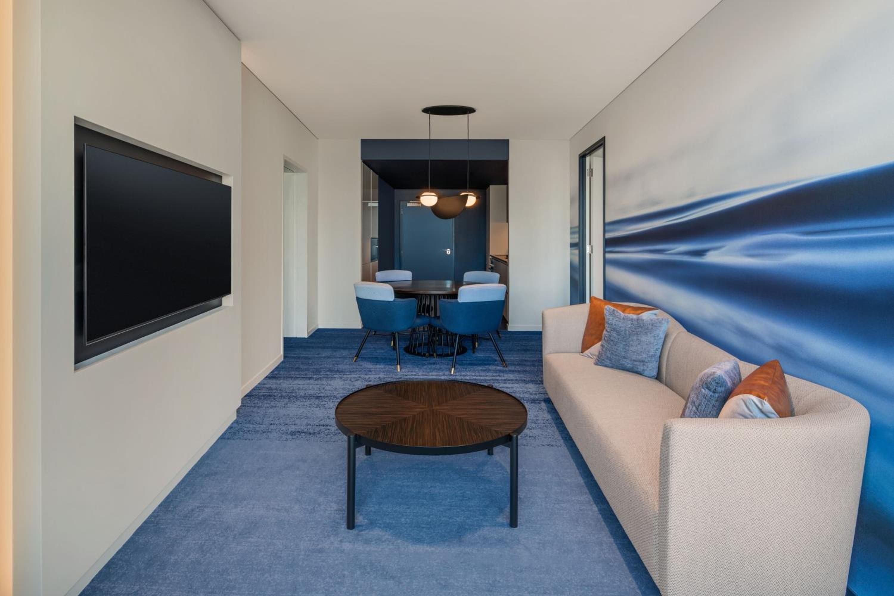 Deluxe Studio, Studio, Bedroom 1: 1 King, Bedroom 2: 1 King, City view