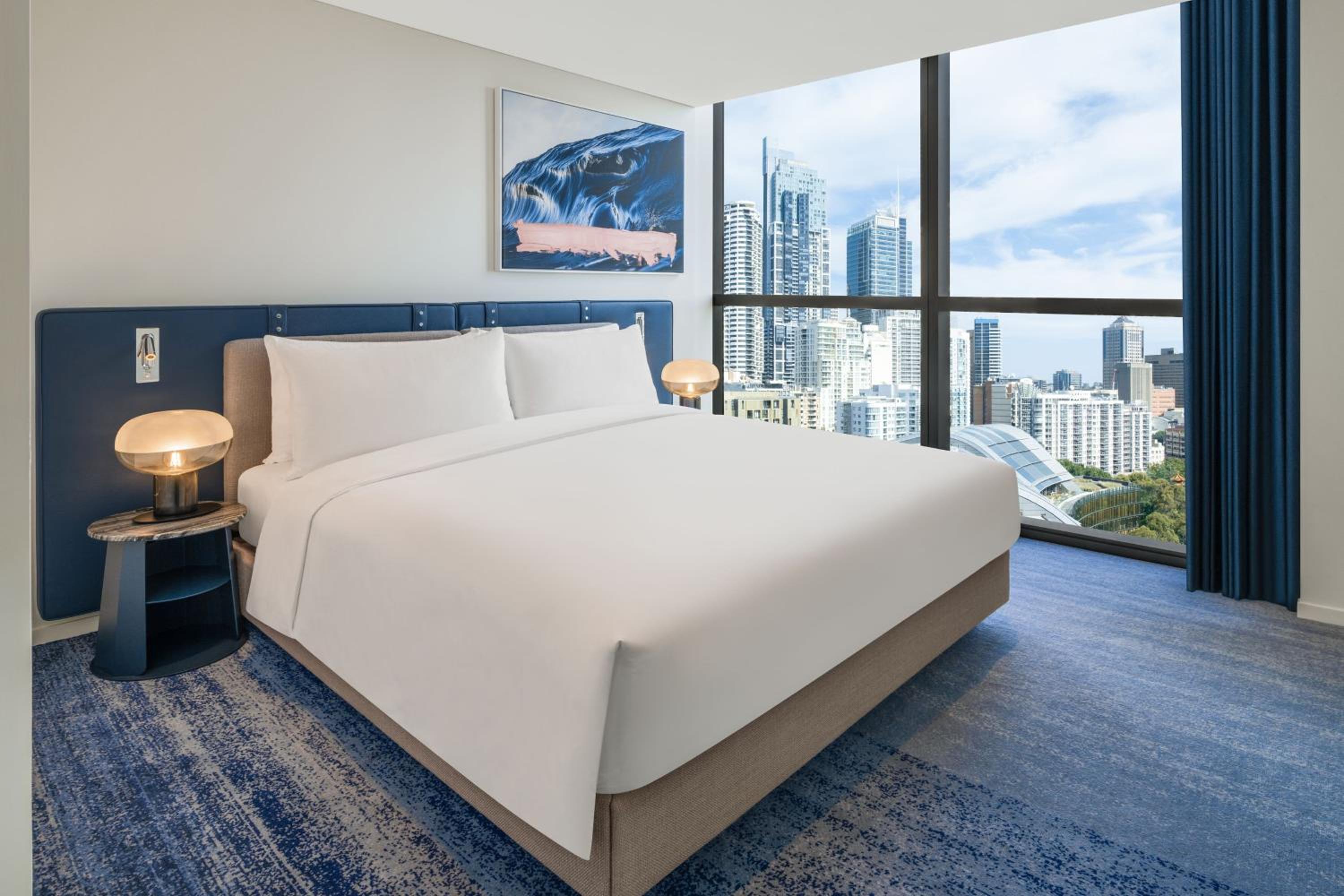 2 Bedroom Larger Apartment, 1 King, 1 Queen, City View