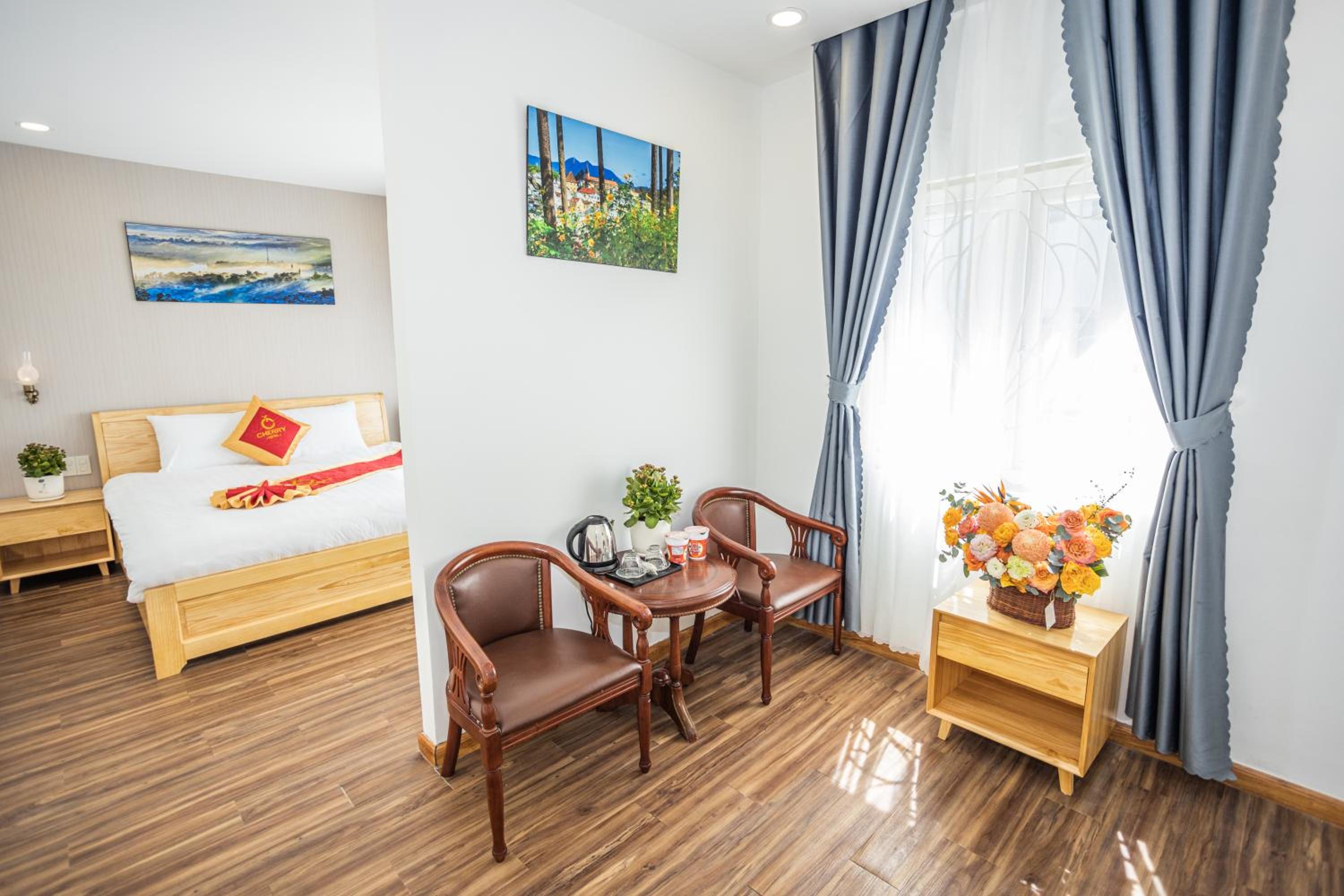 Suite with Garden View