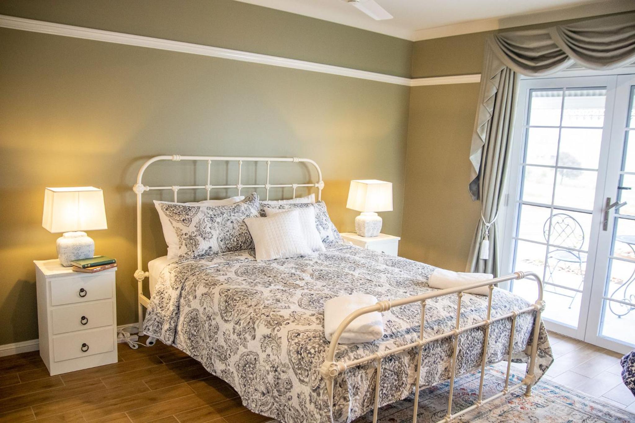 Deluxe Double Room with Shower photo 2