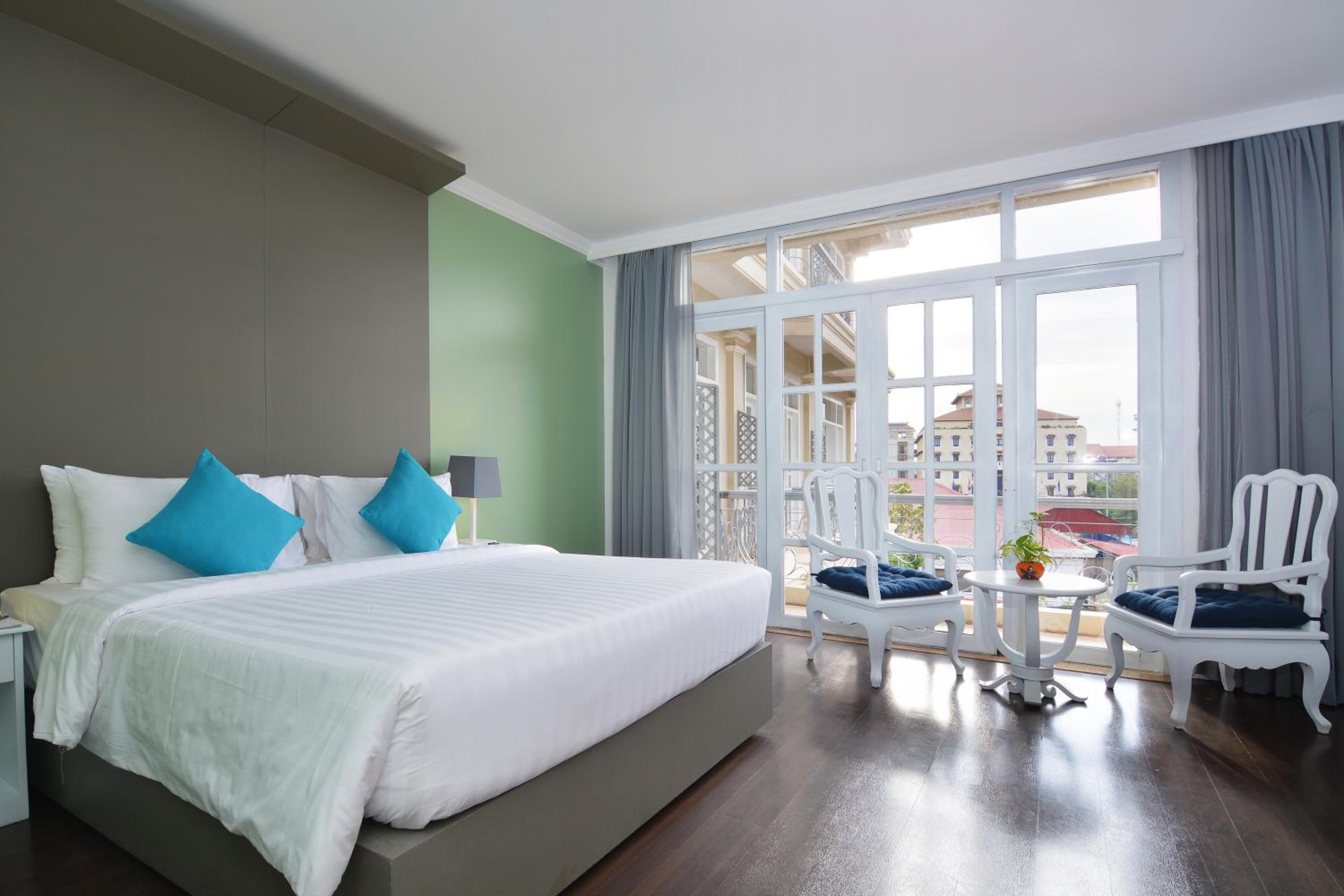 Deluxe Double Room - Photo 1