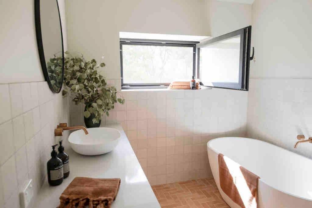 Two-Bedroom House photo 2