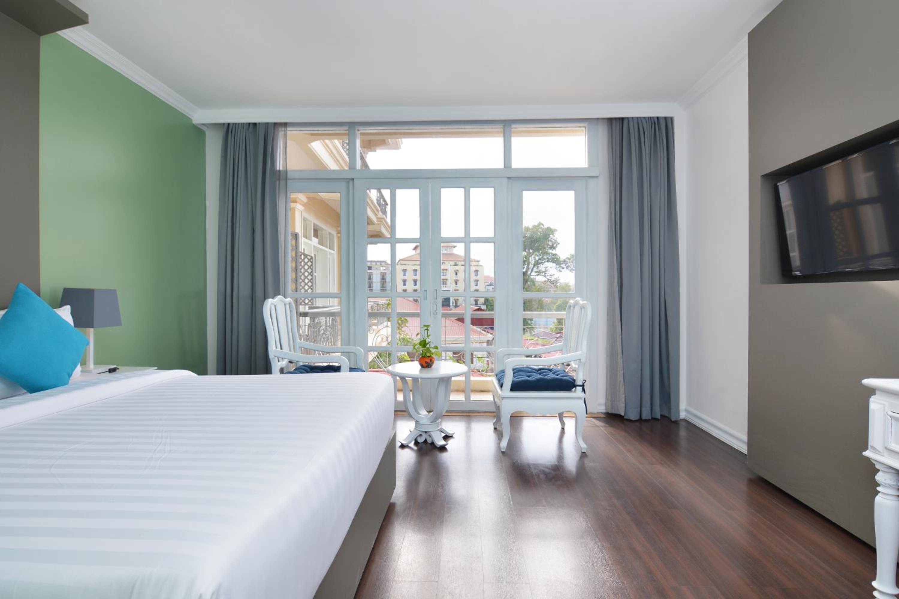 Deluxe Double Room - Photo 3