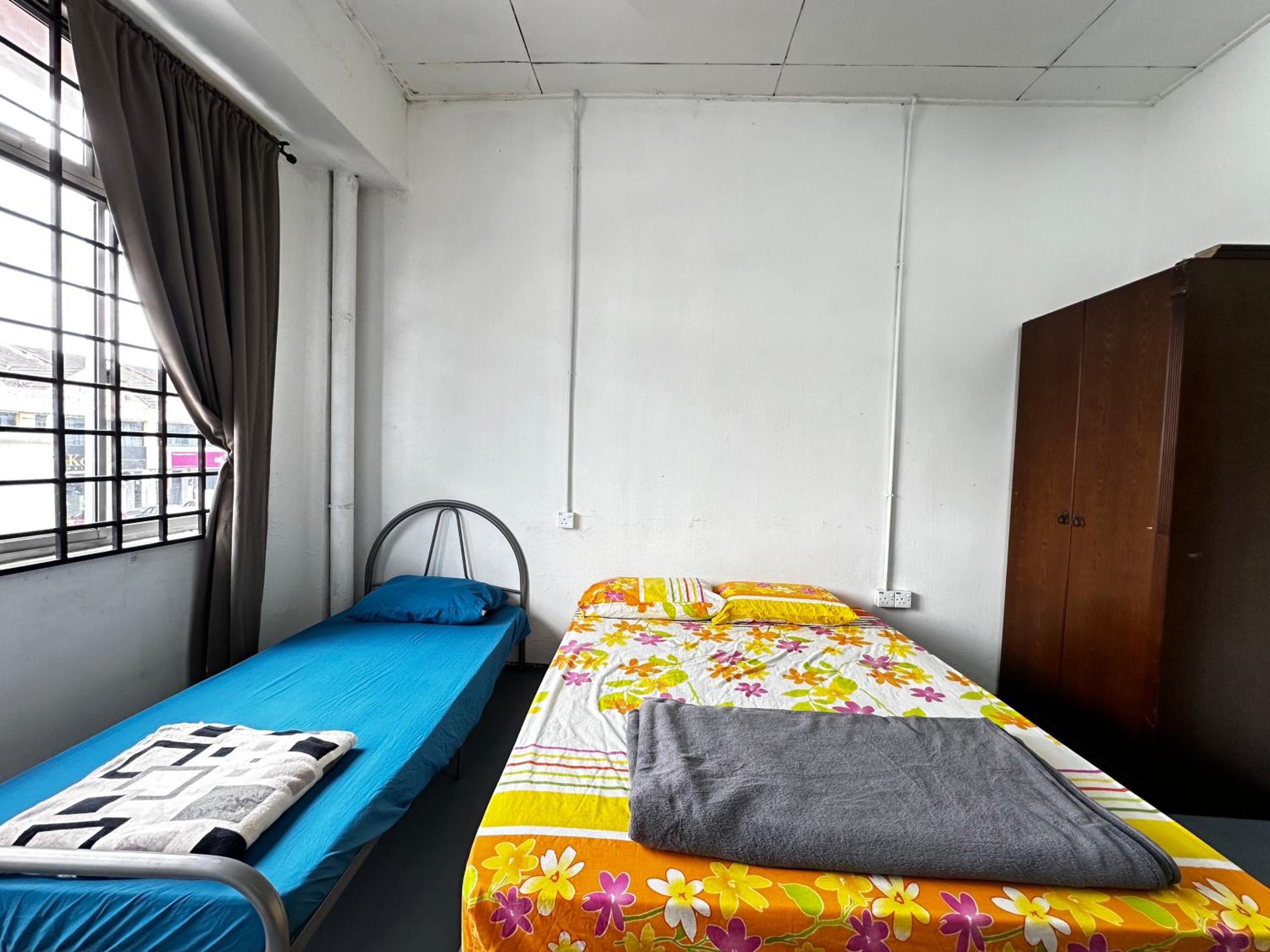 Triple Room with Shared Bathroom photo 3
