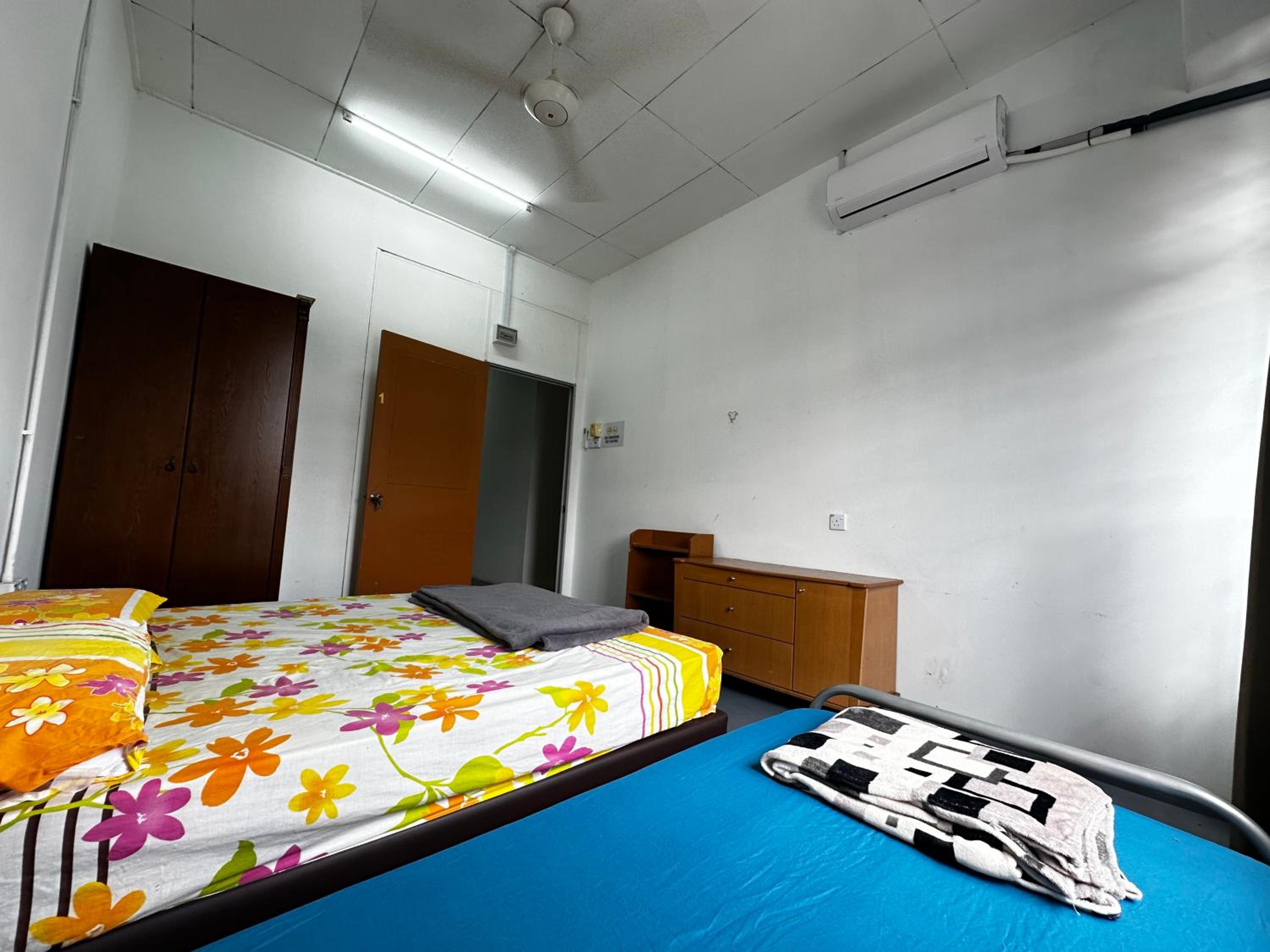 Triple Room with Shared Bathroom photo 1
