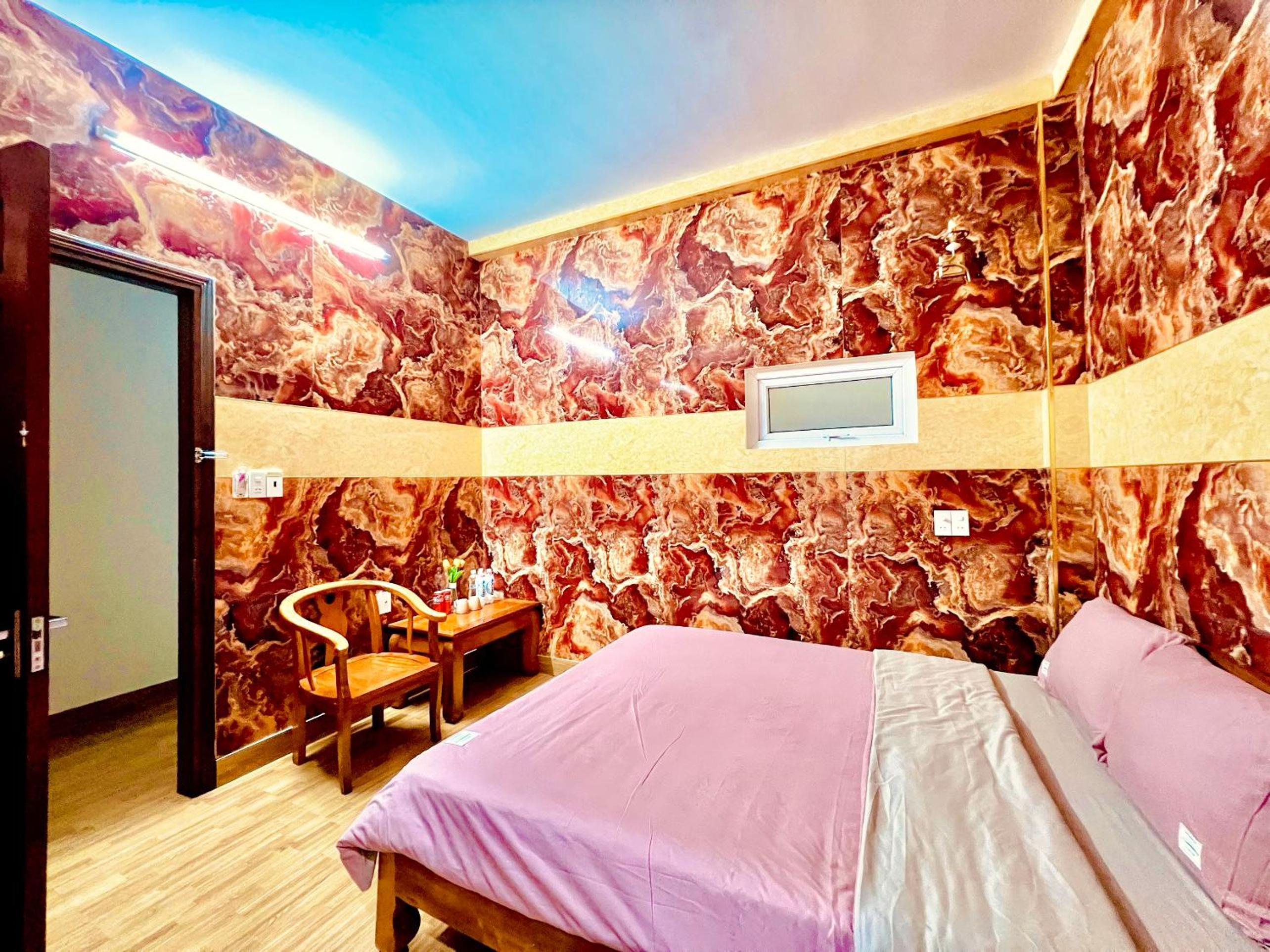 Budget Double Room photo 3