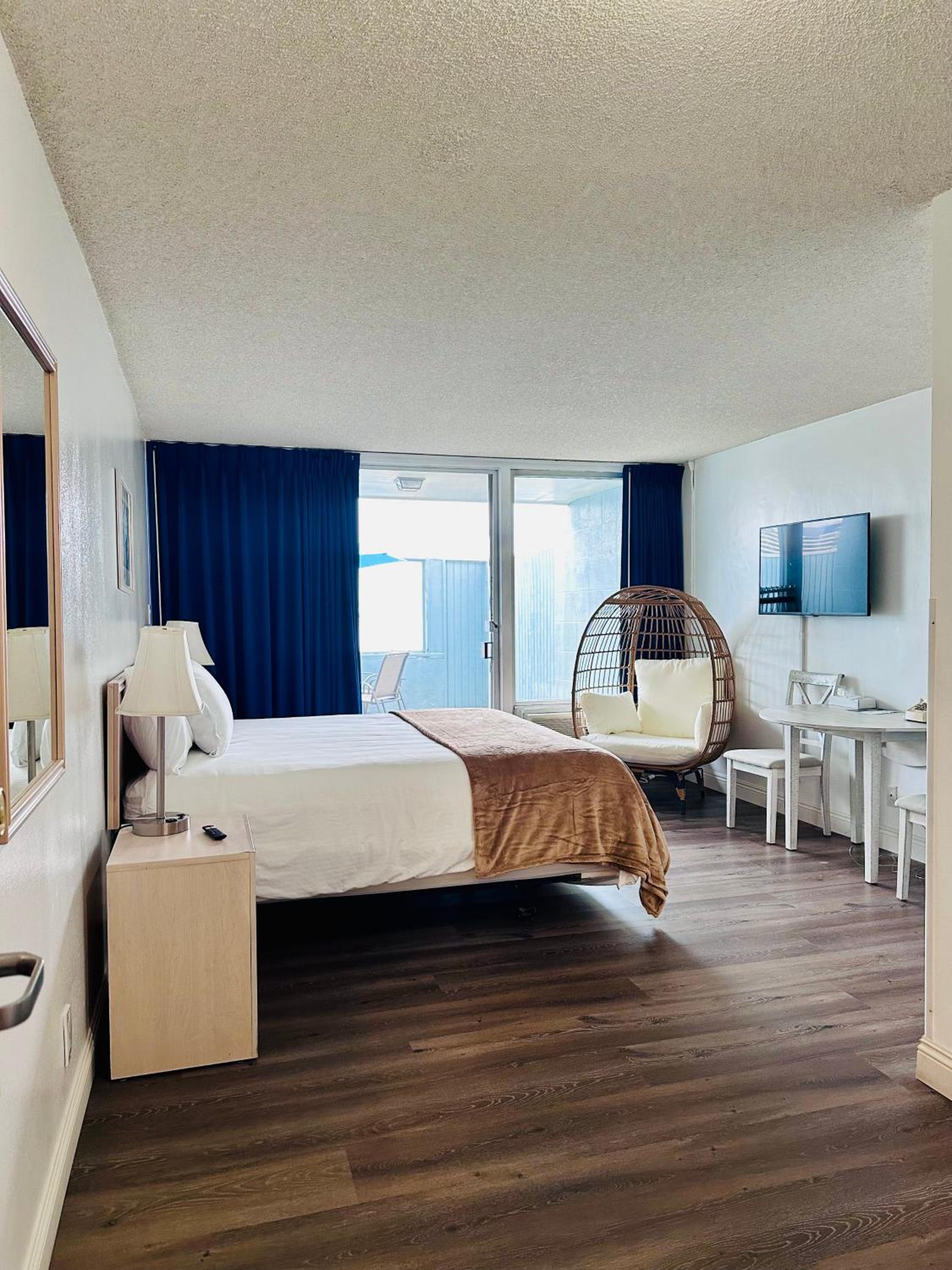 Queen Room with Sea View photo 1