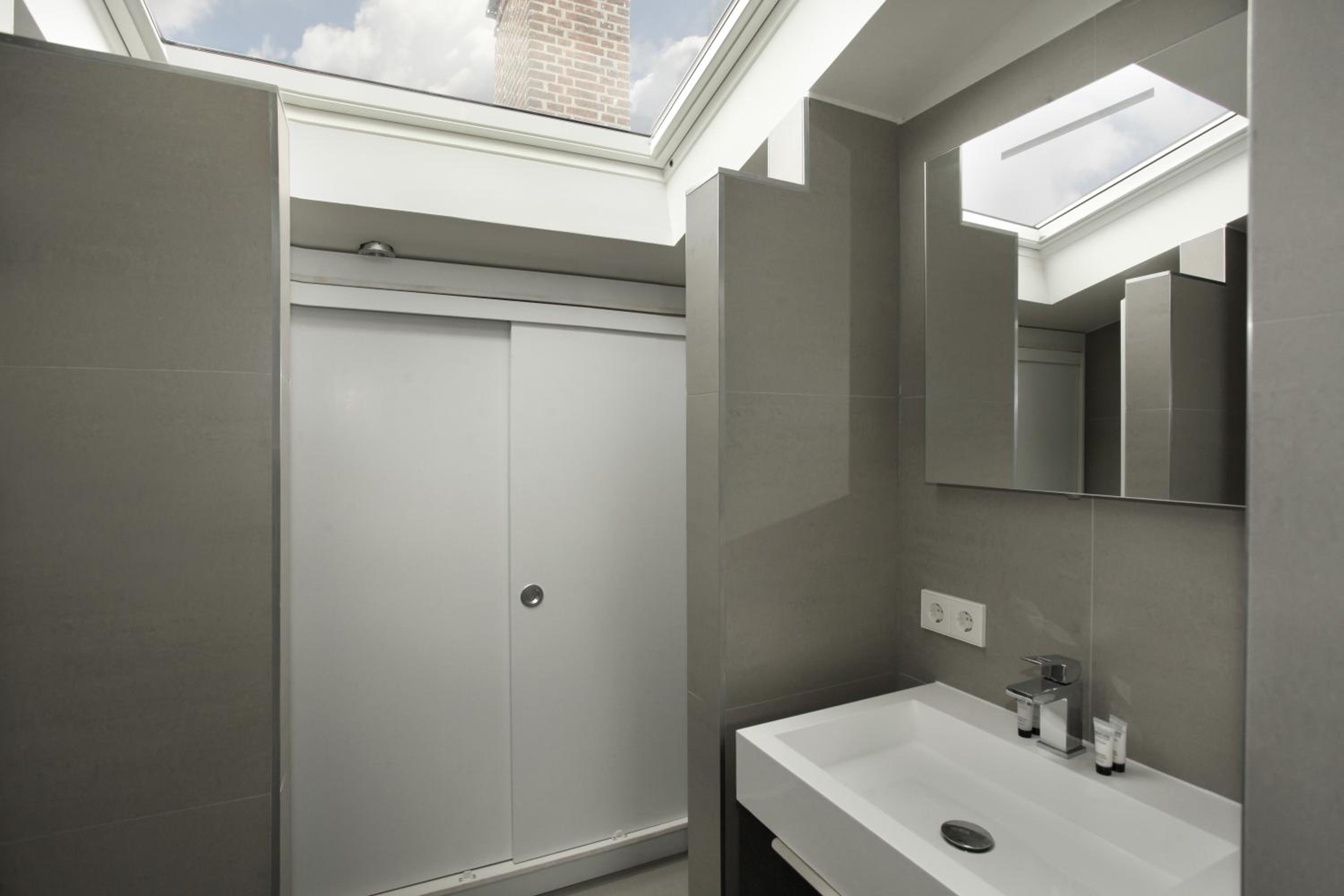 Two-Bedroom Apartment with Terrace photo 2