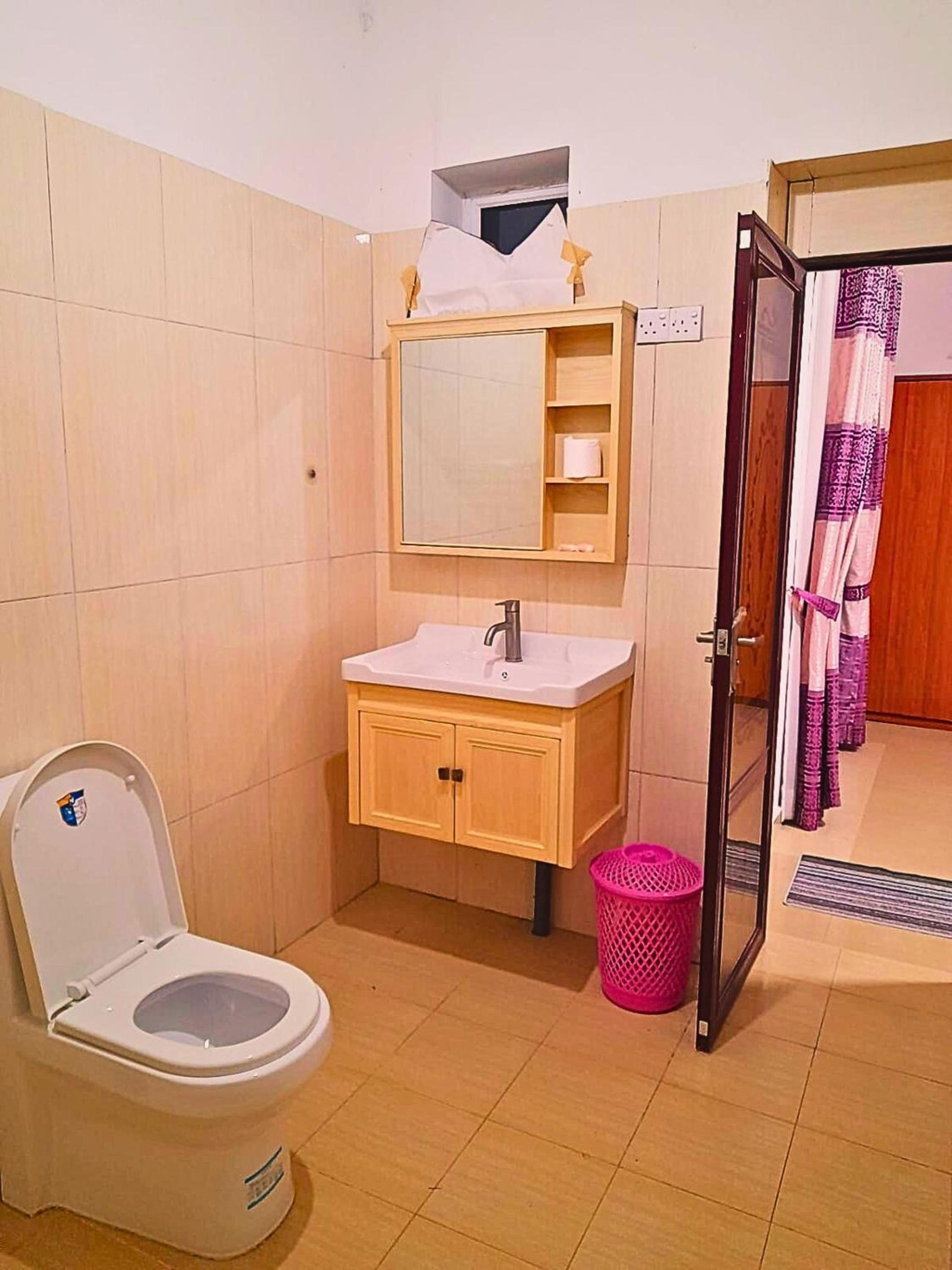 Deluxe Double Room with Balcony photo 2