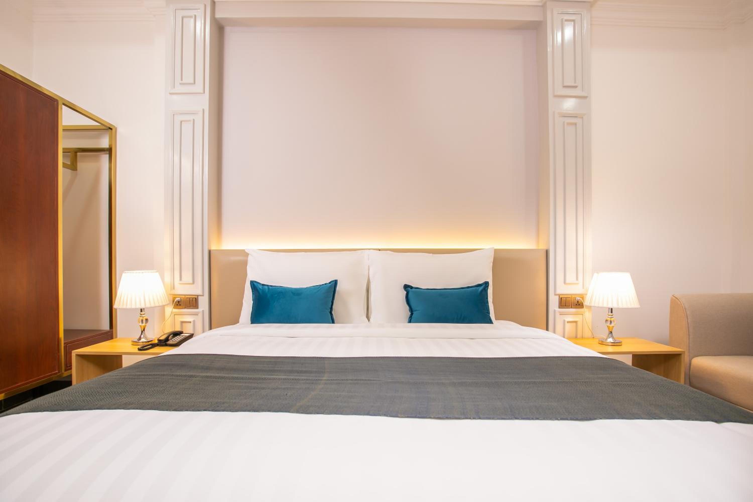 Deluxe Double Room - Photo 6